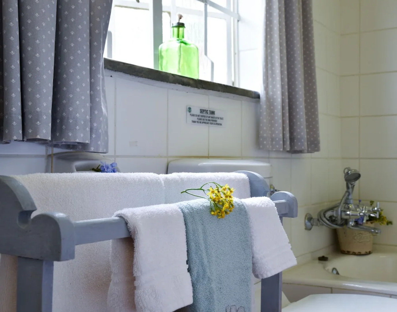 Random Harvest Country Cottages