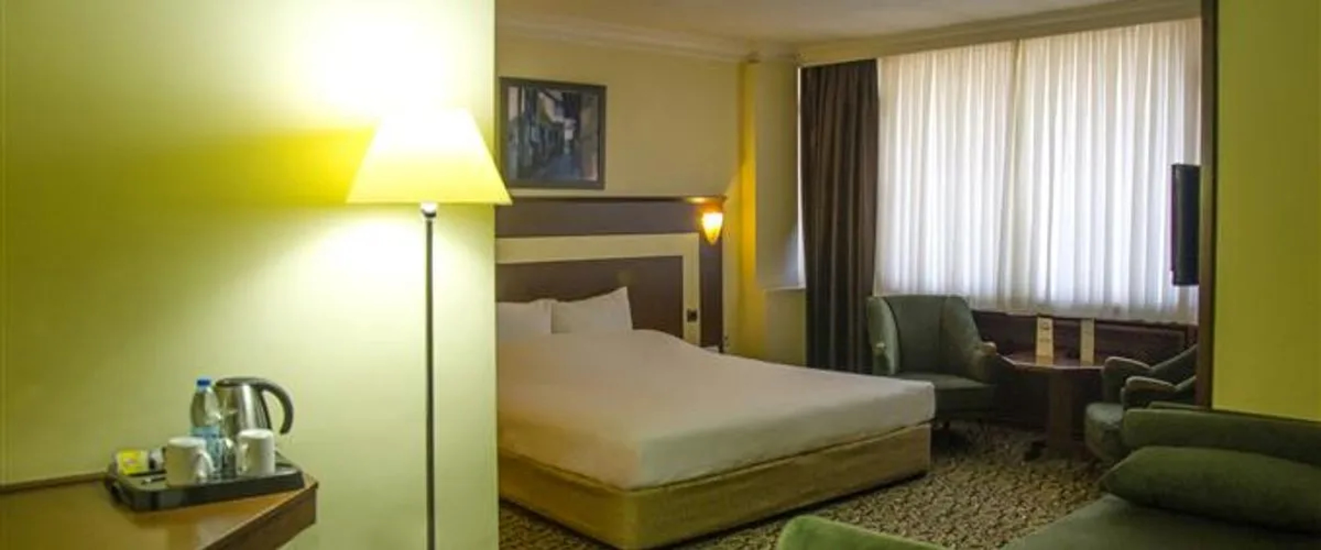 Tilmen Hotel