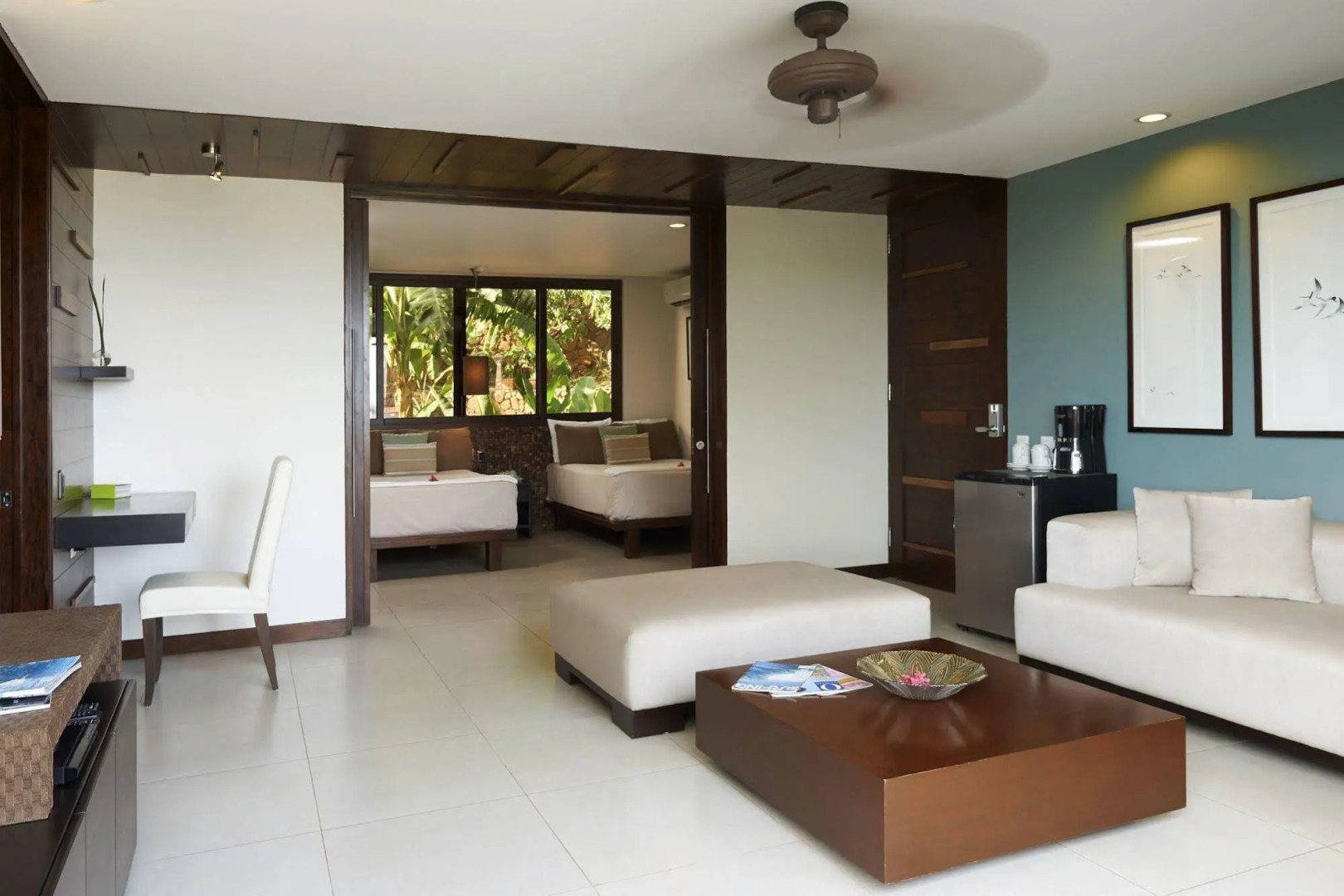 Las Flores Resort