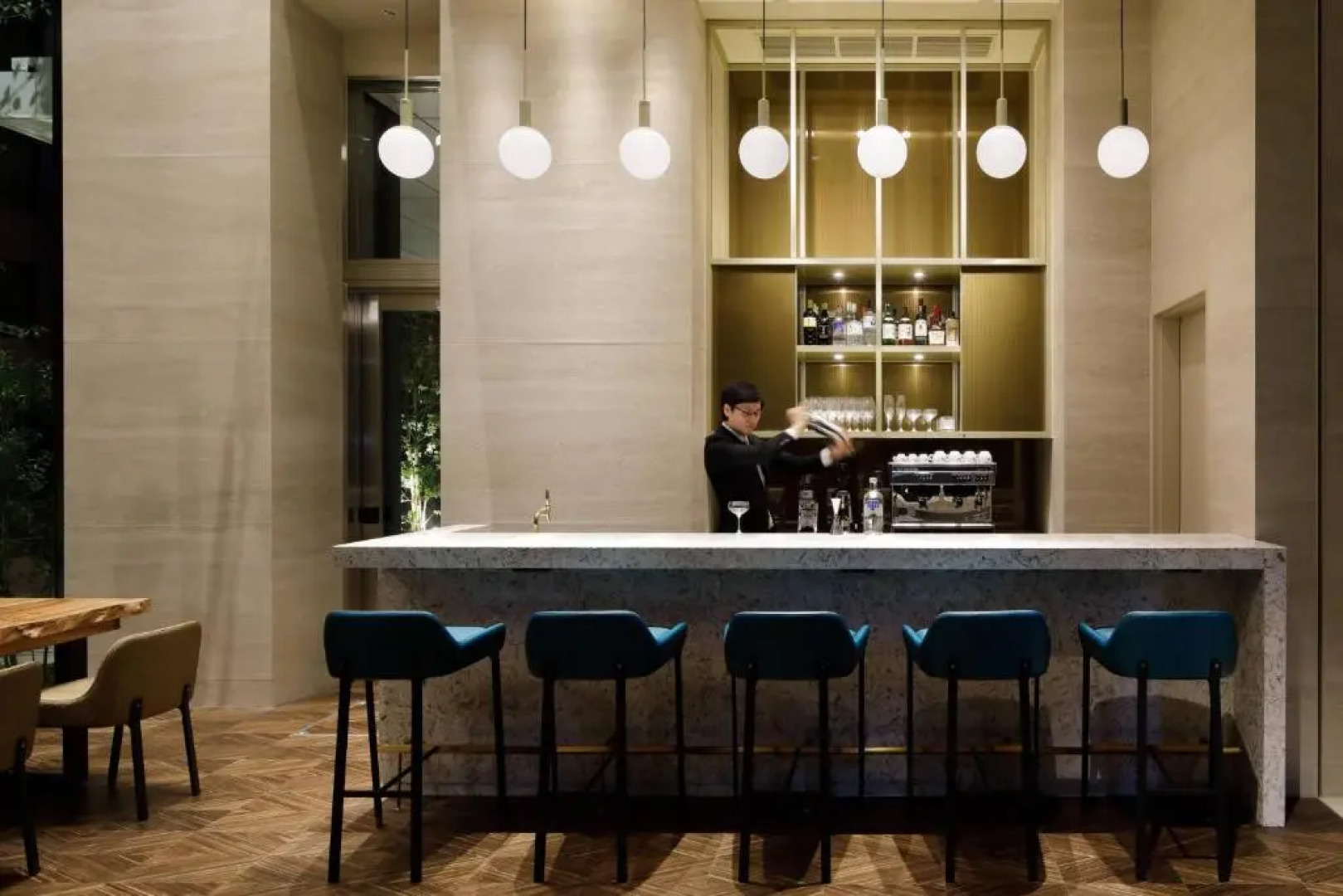 Отель Courtyard Osaka Honmachi by Marriott