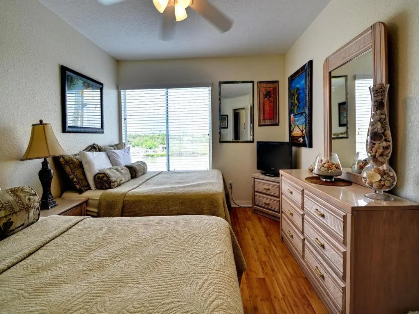 West Coast Vista 3E Bay View Condo 442