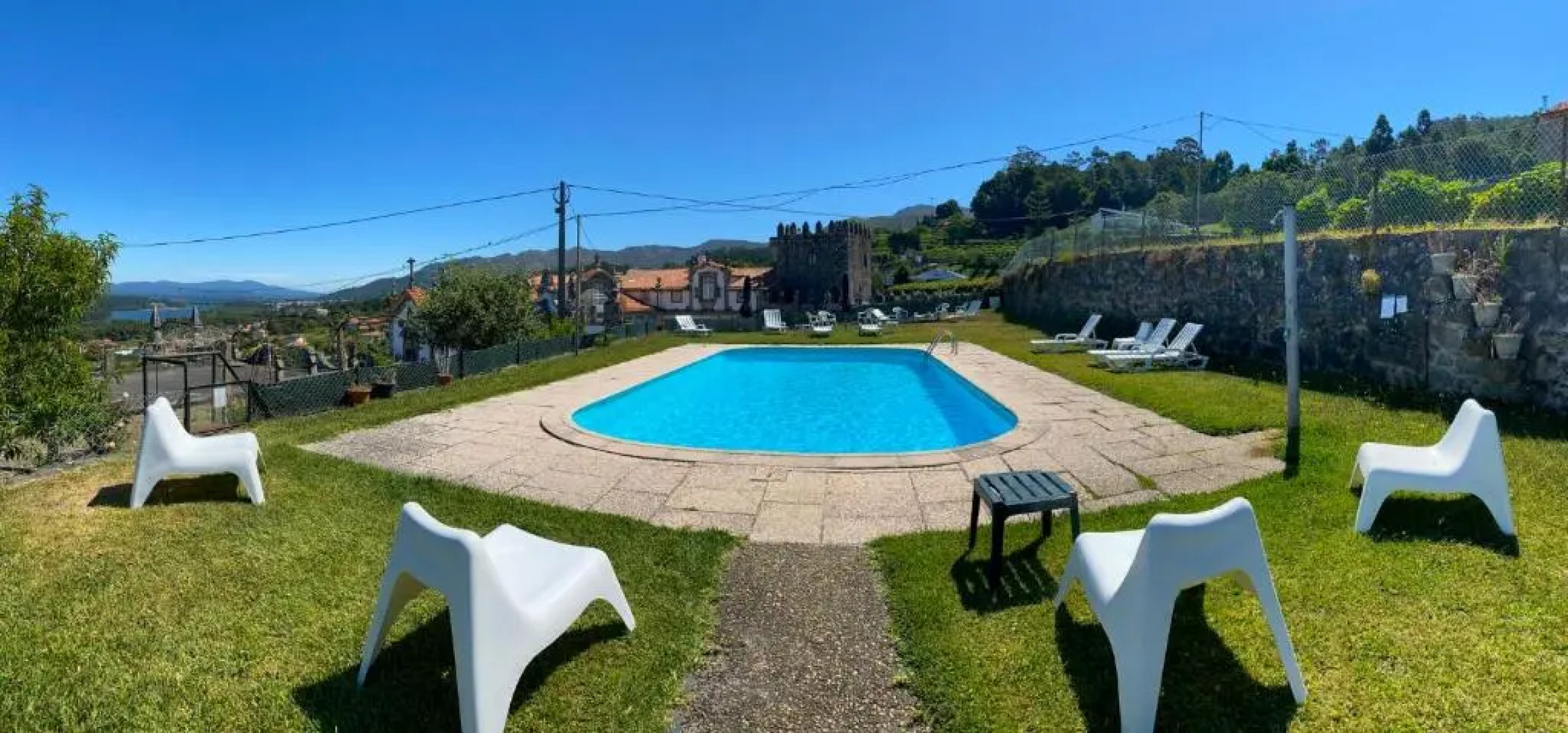 Casas da Loureira - Casa da Piscina e Batatas II