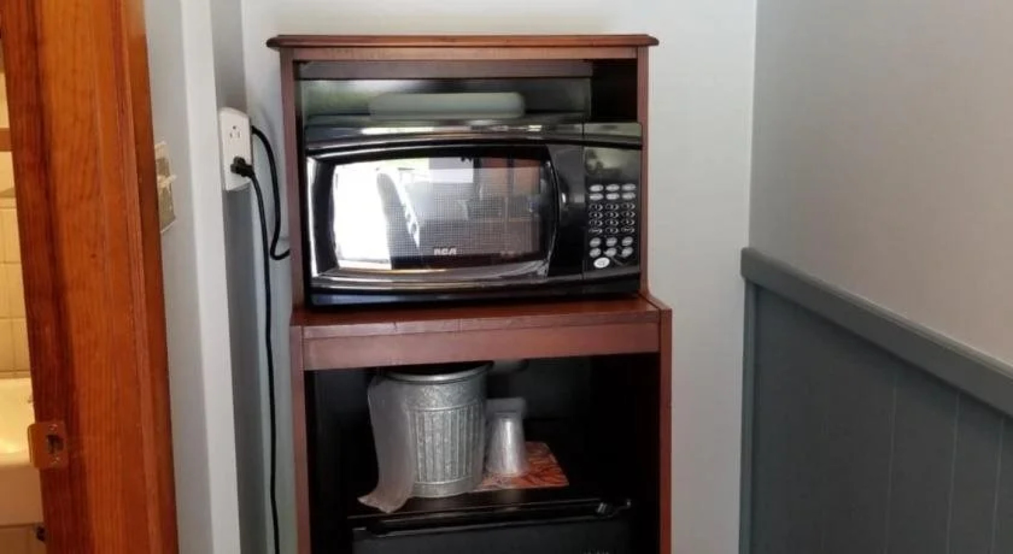 White Mountain Motel And Cottages