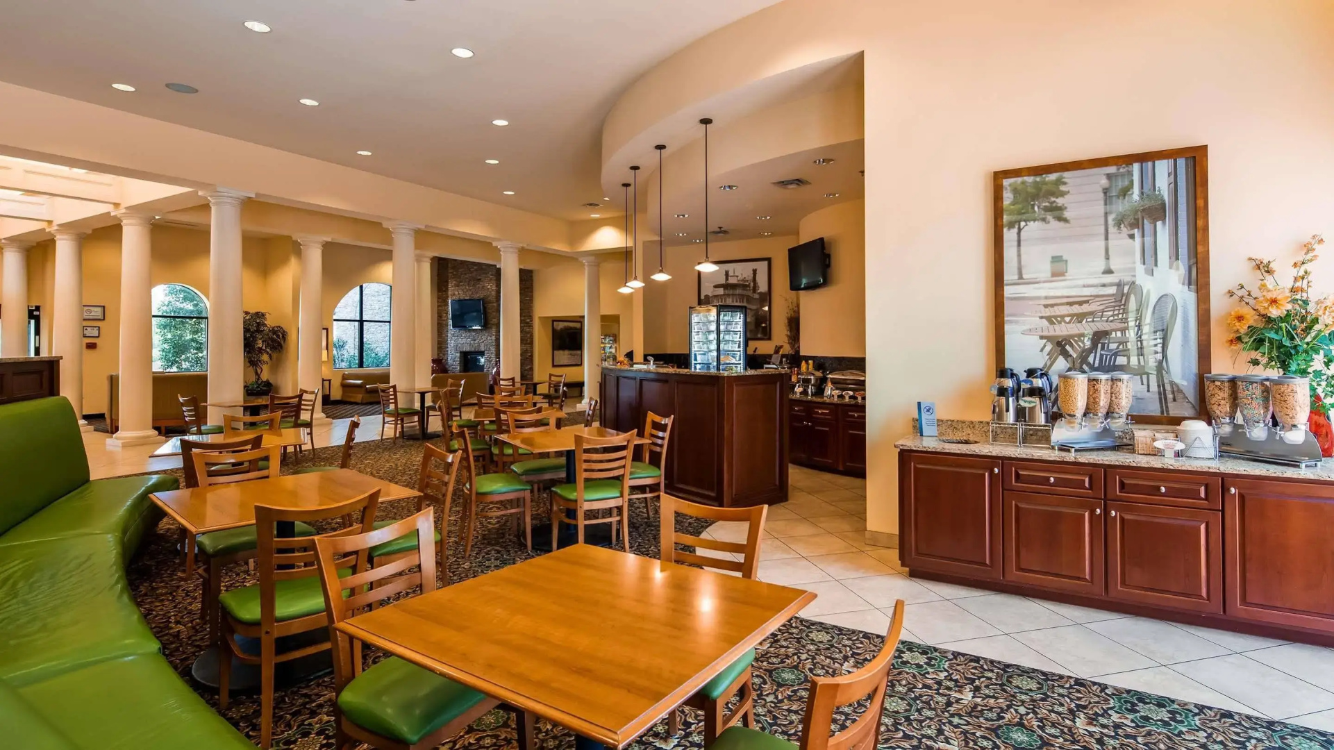Best Western Plus Westgate Inn & Suites