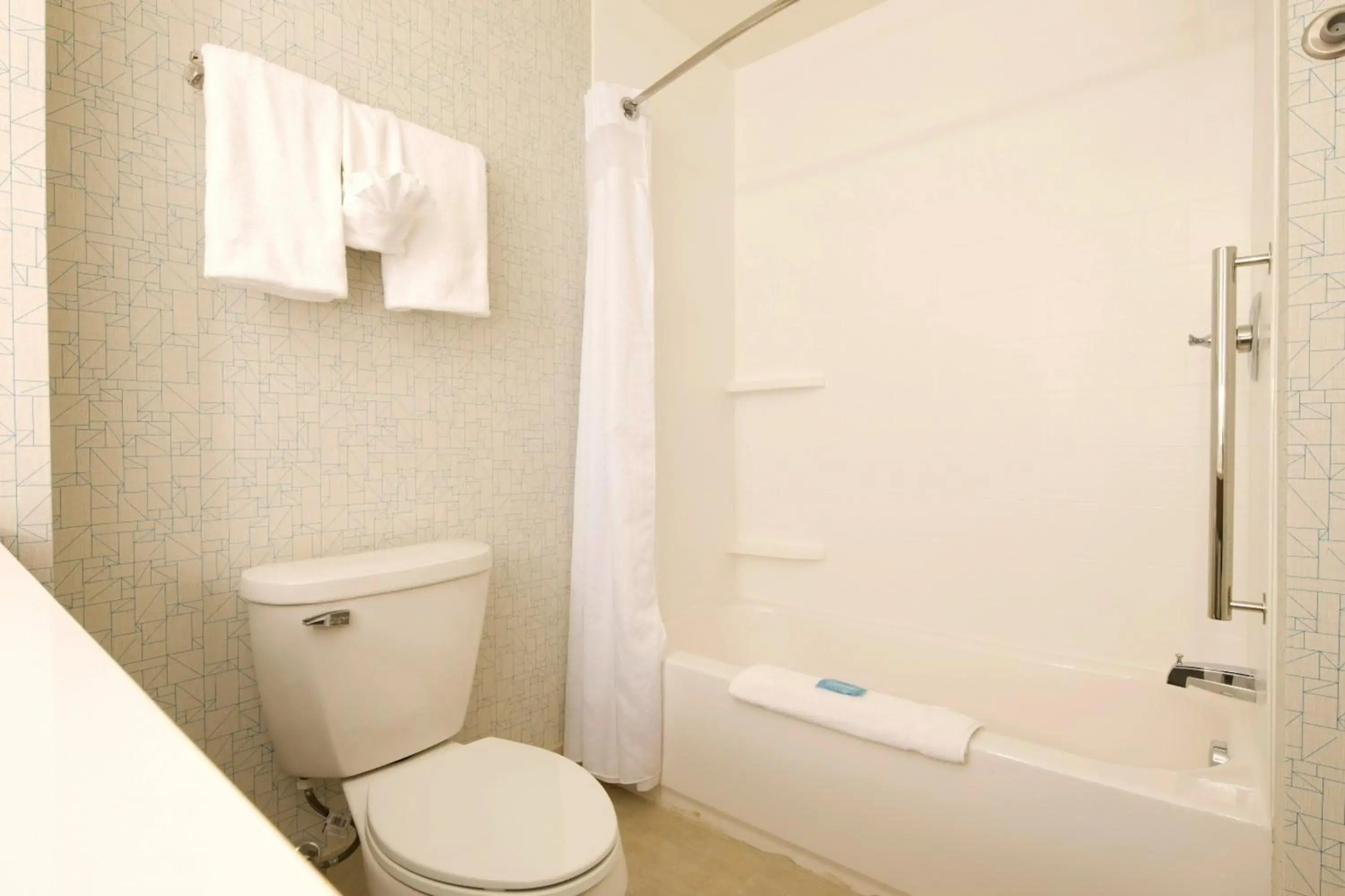 Holiday Inn Express & Suites Rochester Hill - Detroit Area by IHG