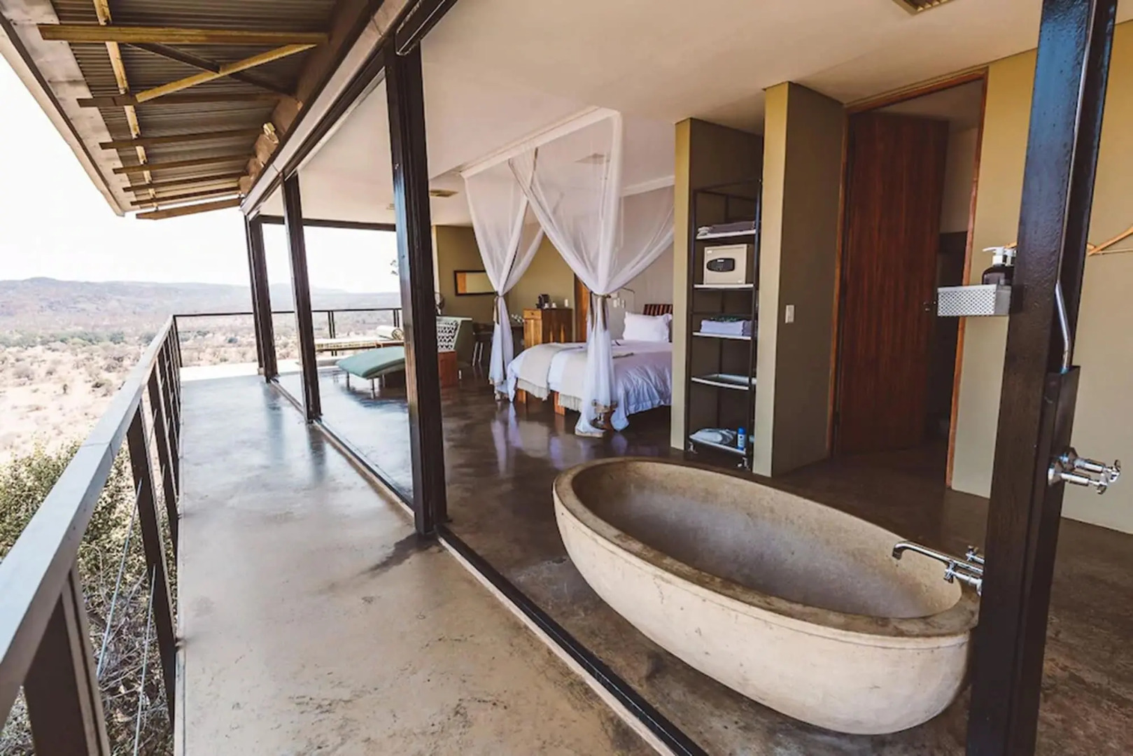 The Outpost & Pel's Post