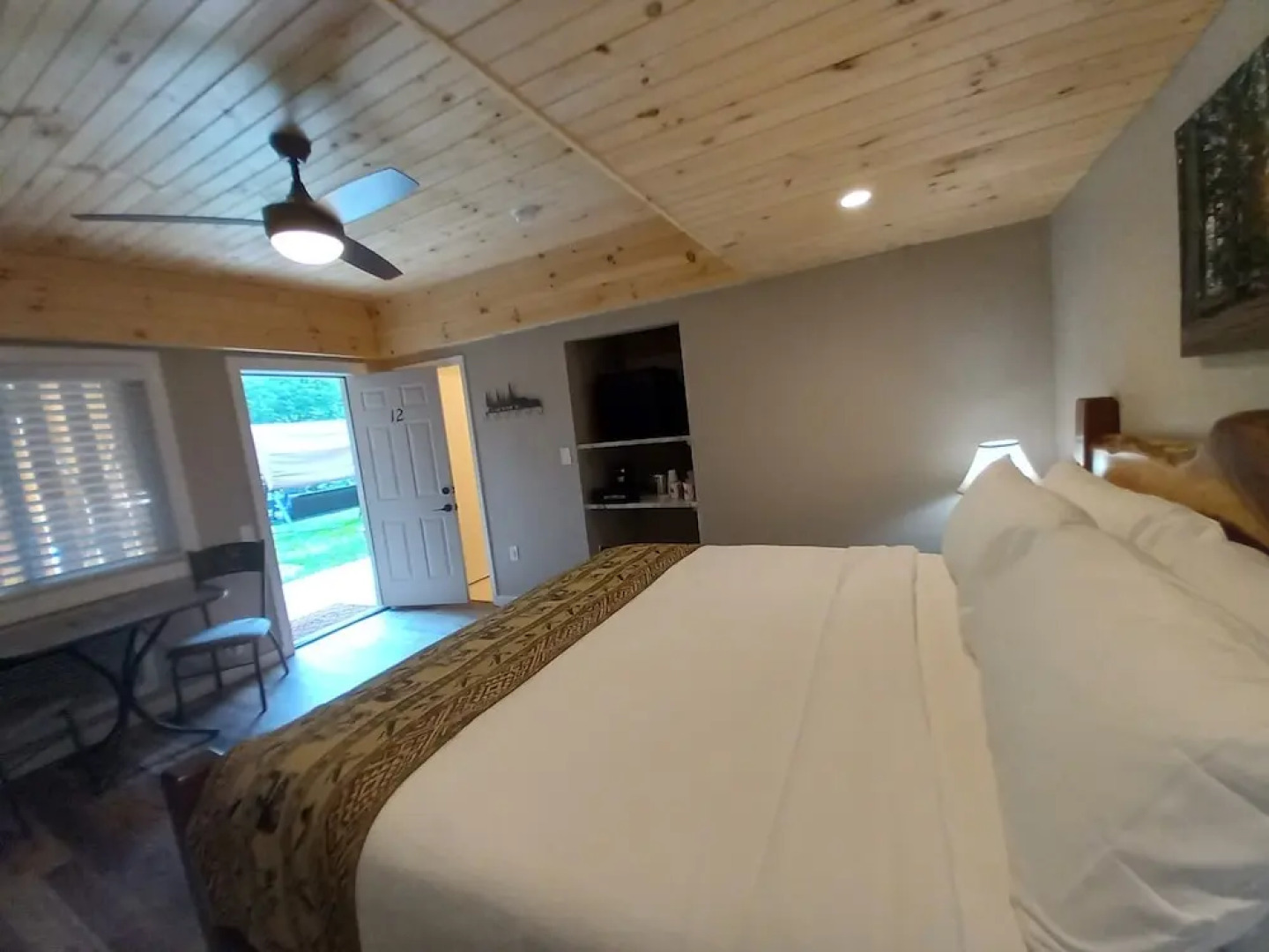 The Carter Lodge On The River