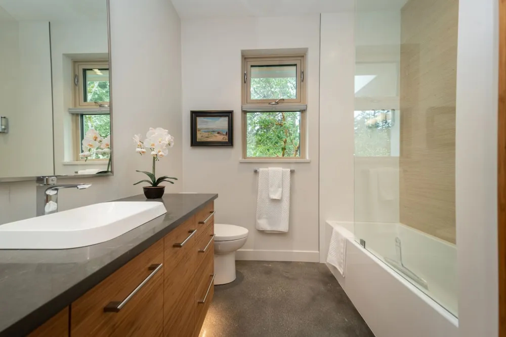 *Queenswood Suite