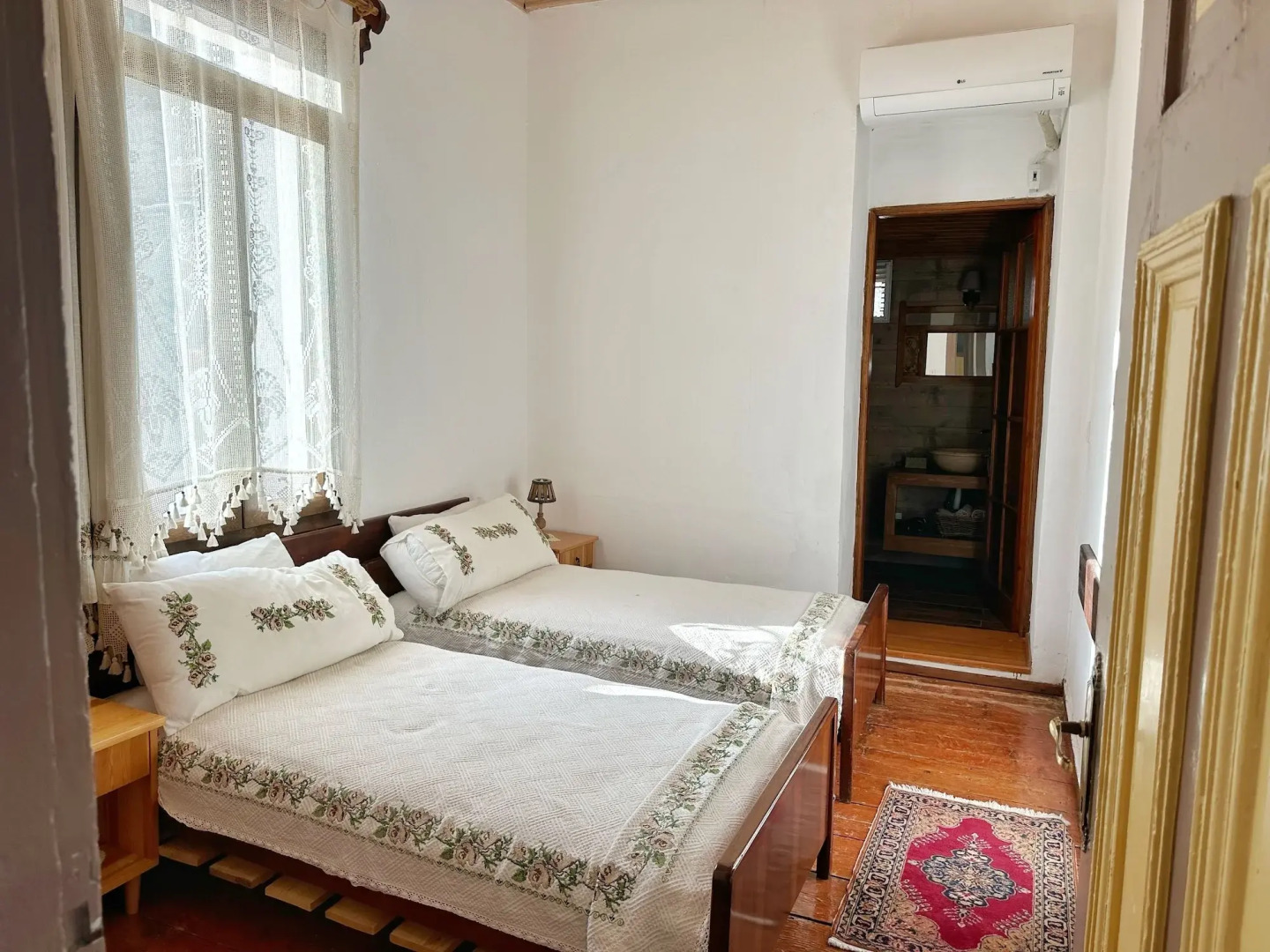 Saklı Konak