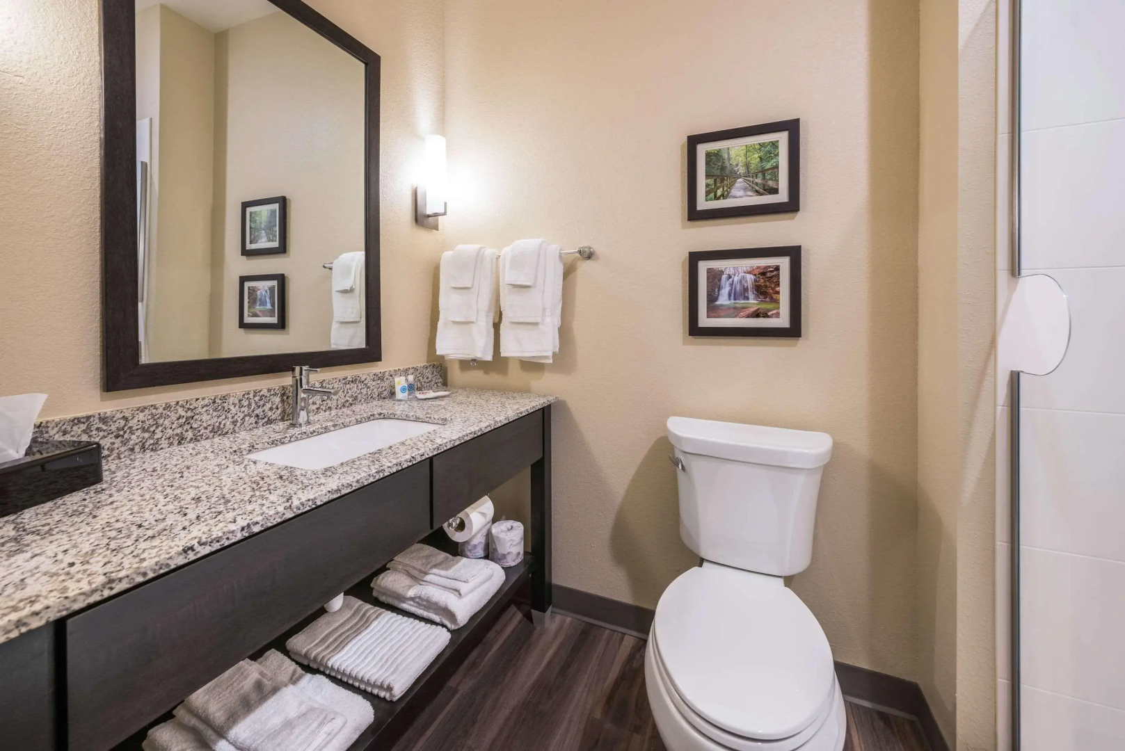 Comfort Suites Marysville Columbus - Northwest