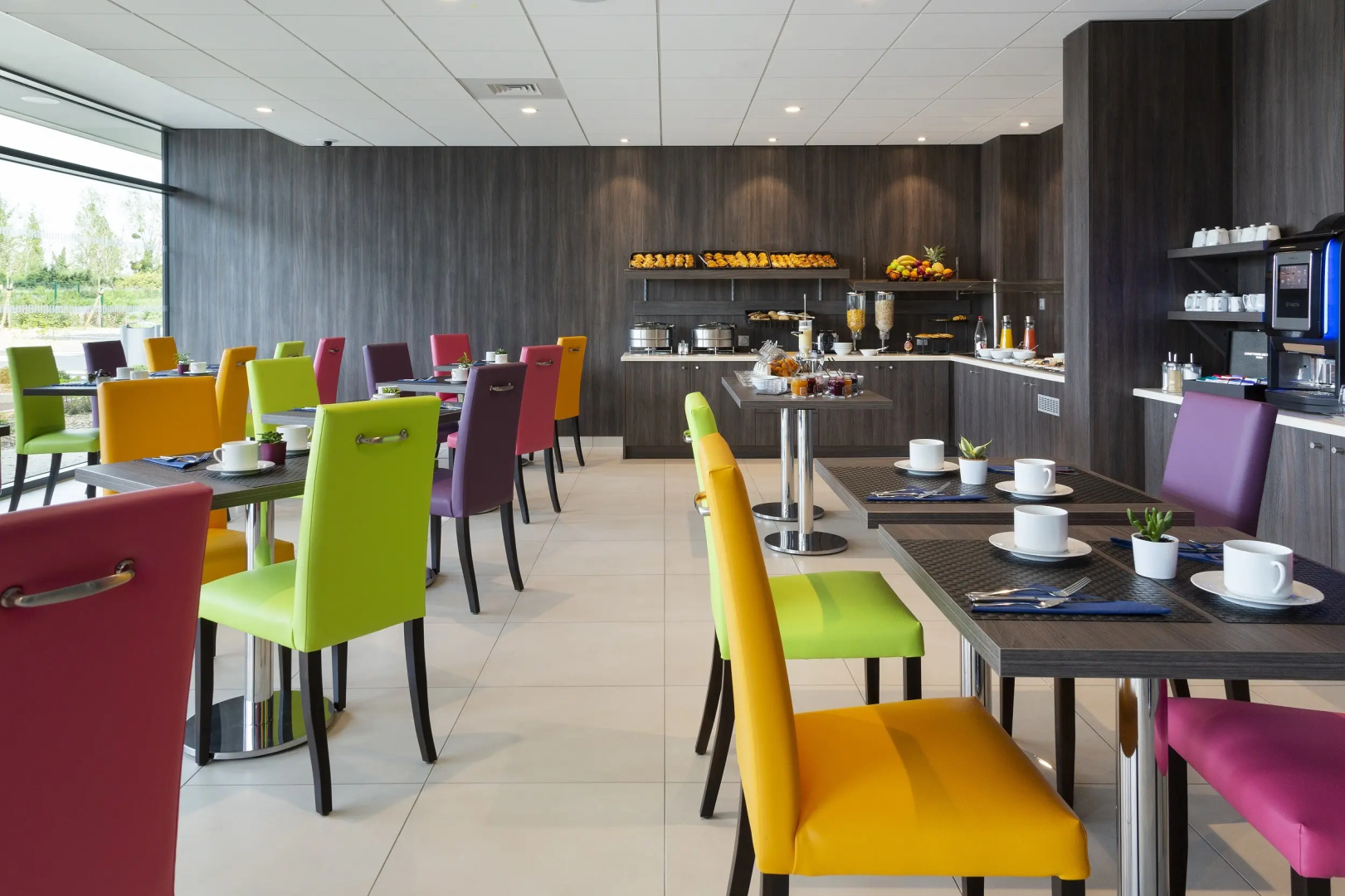 Hôtel Roi Soleil Prestige Plaisir - St Quentin