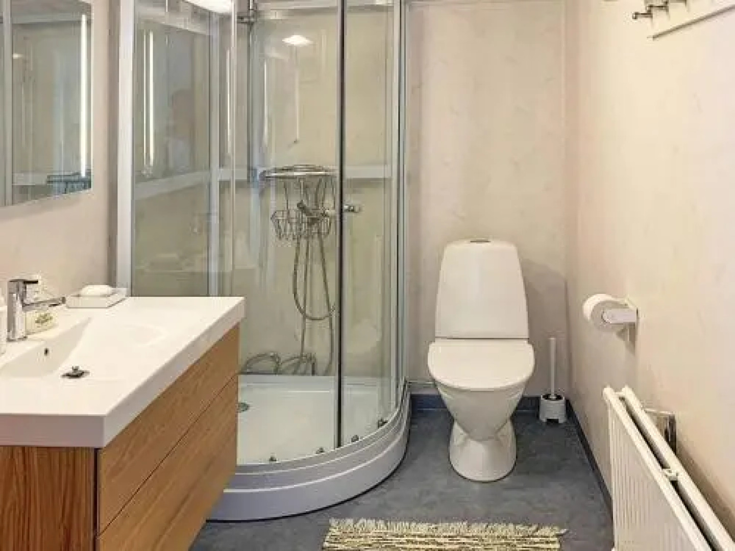 Three-Bedroom Holiday home in Gamleby 2