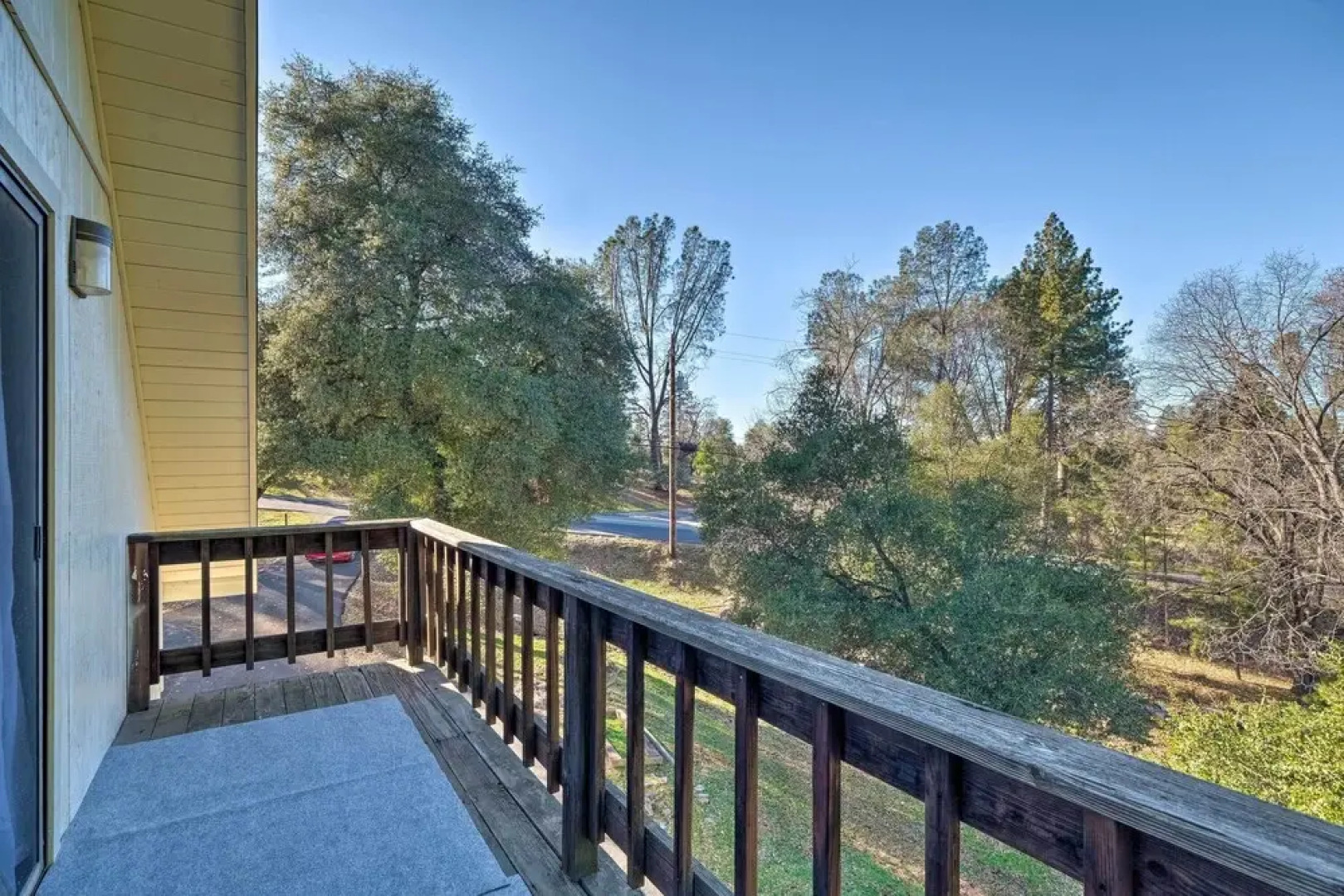 Modern Groveland Chalet ~ 25 Mi to Yosemite!