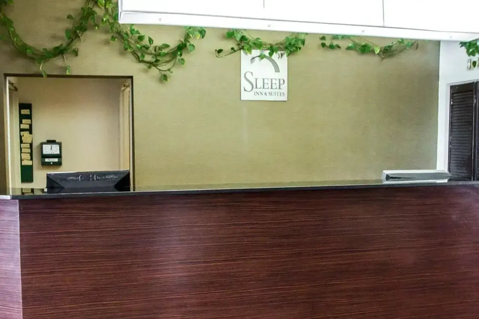 Sleep Inn & Suites Niantic North