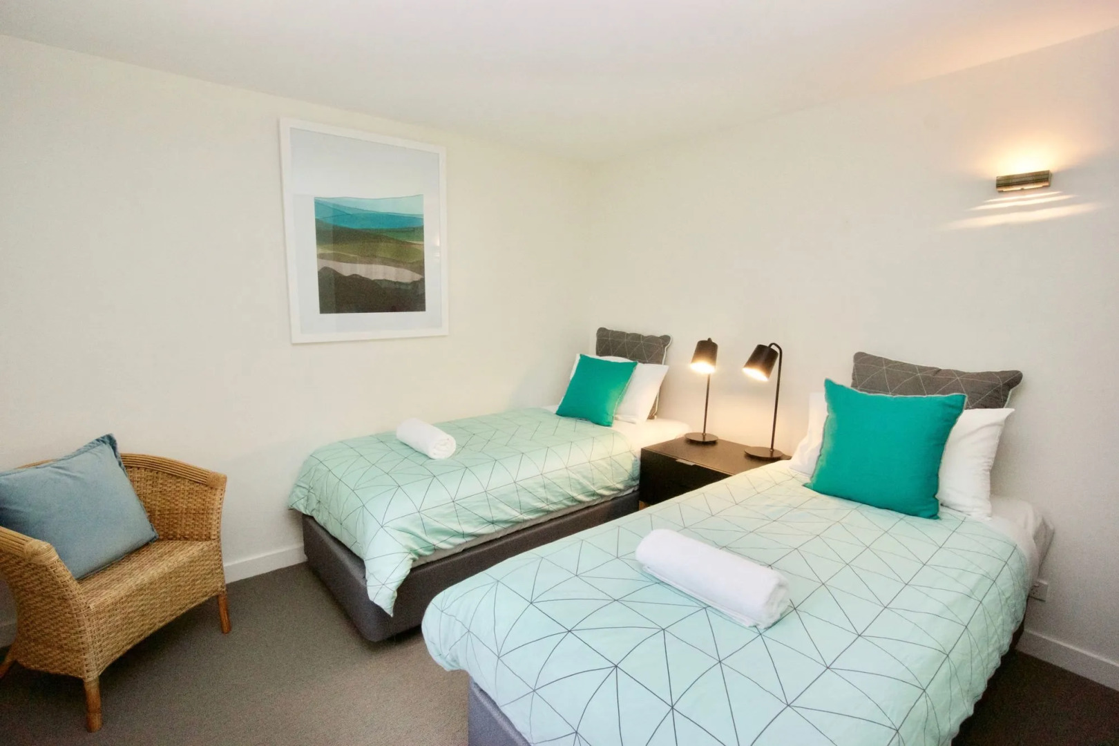 Lornebeach Apartments