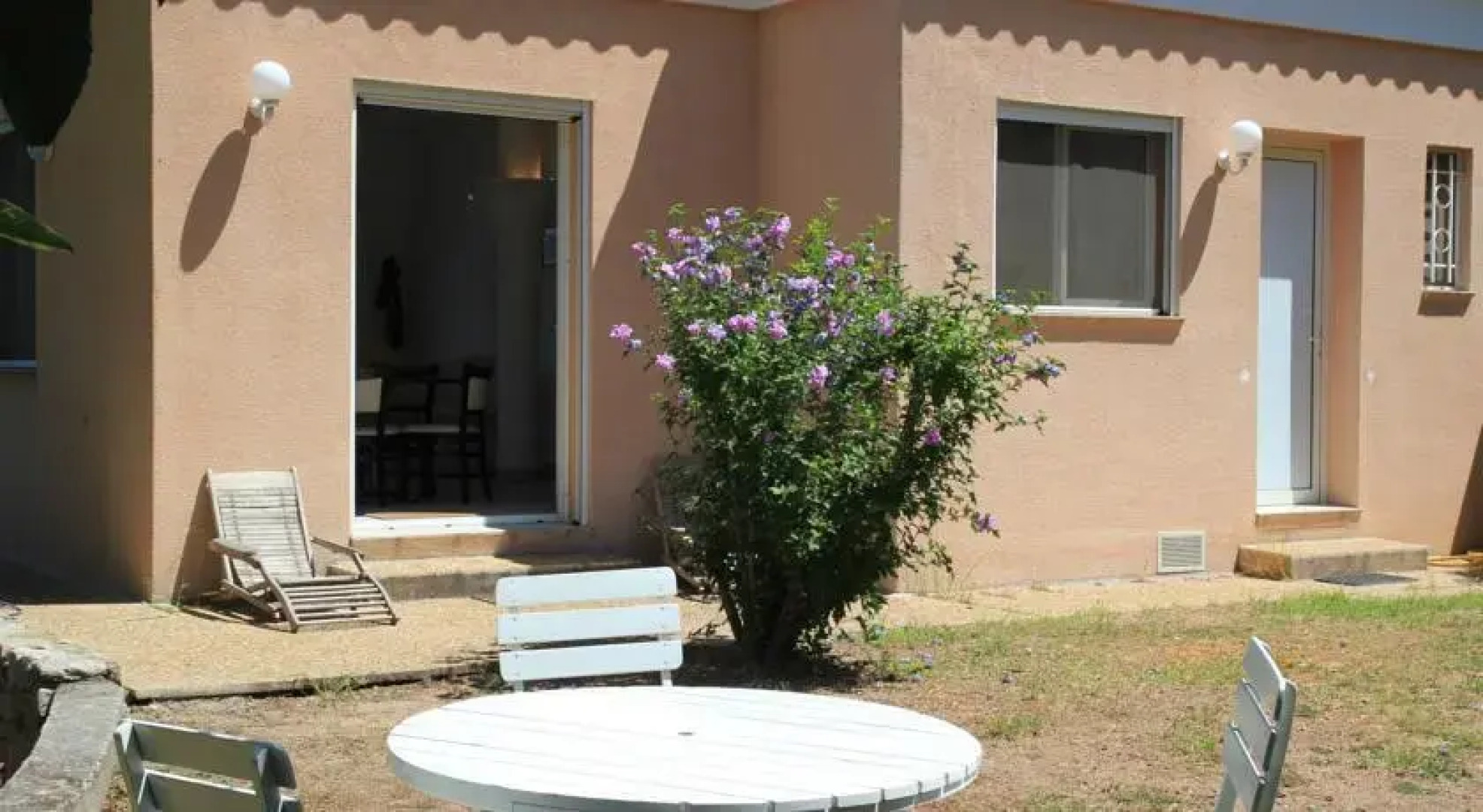 SECIC - Villa pieds dans leau Porticcio