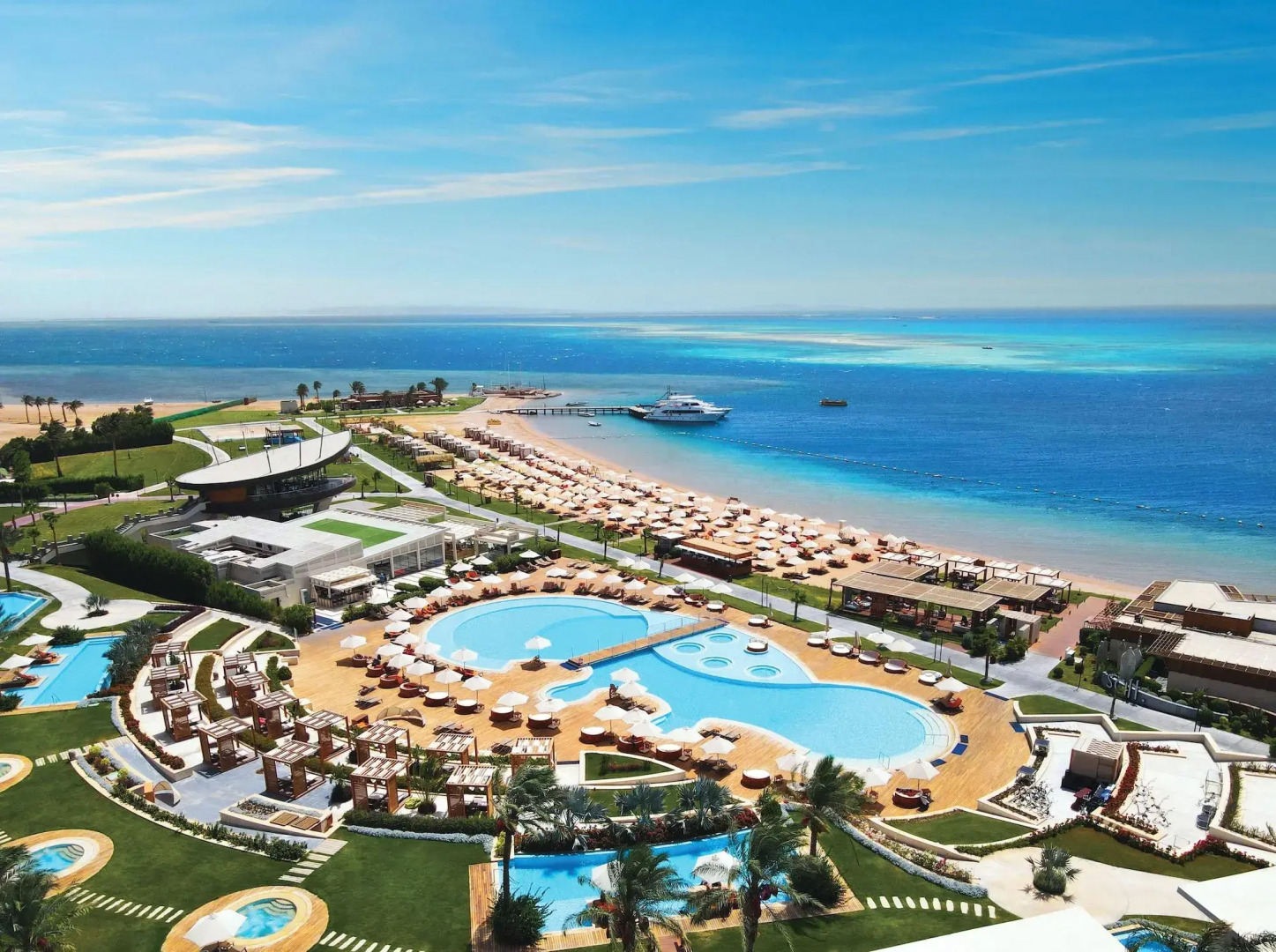 Rixos Premium Magawish Suites and Villas