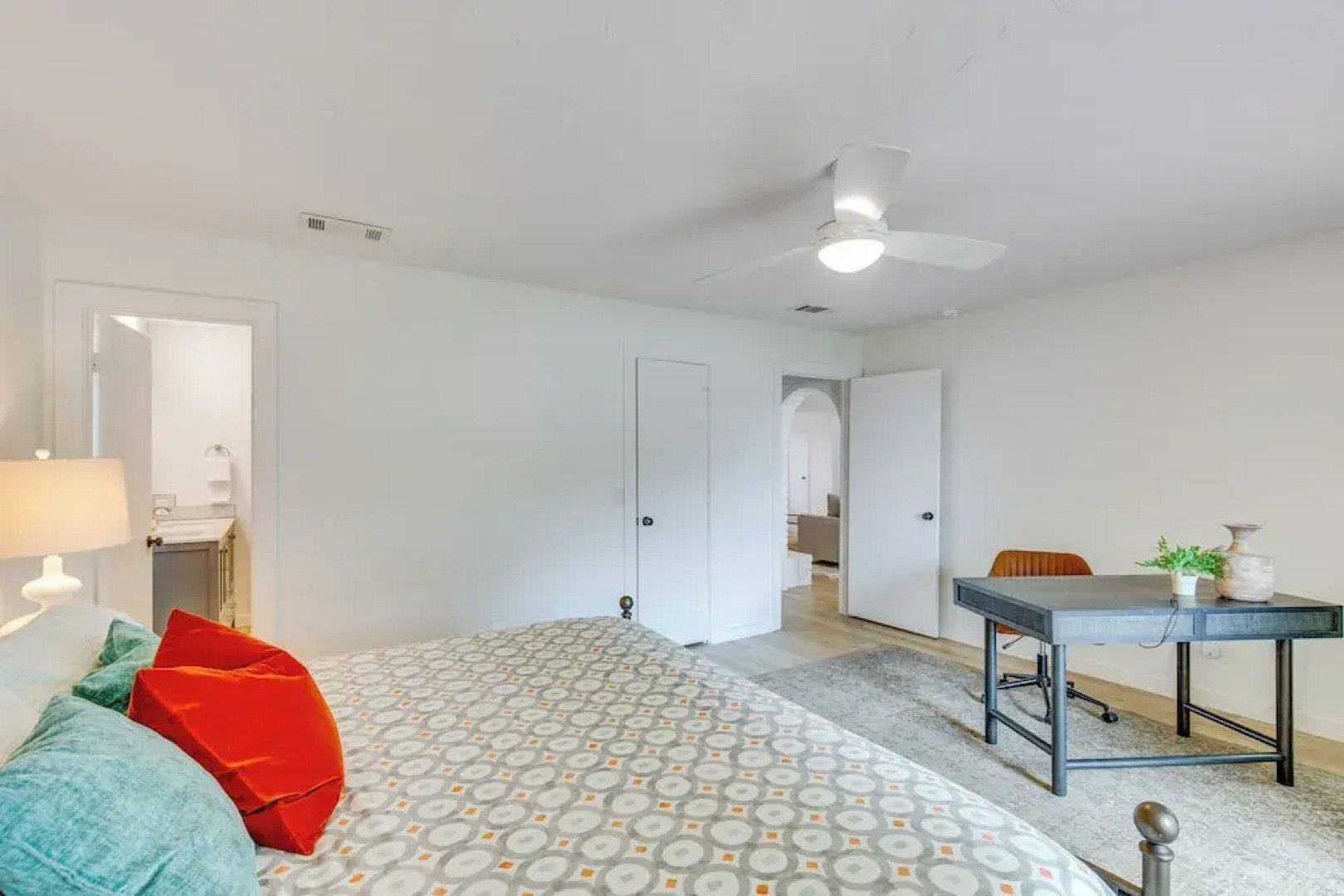 Private Dock: Lakefront Enchanted Oaks Retreat