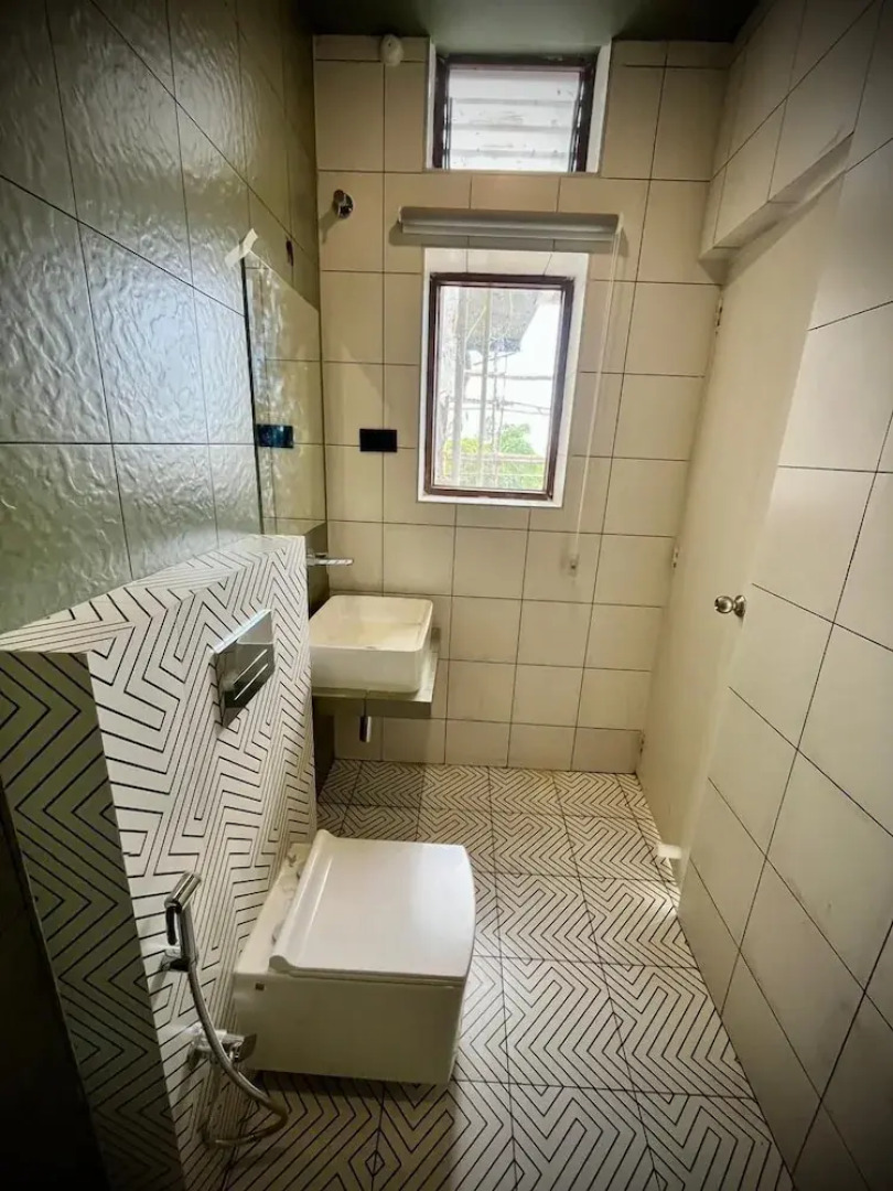 Castle Service Apartment