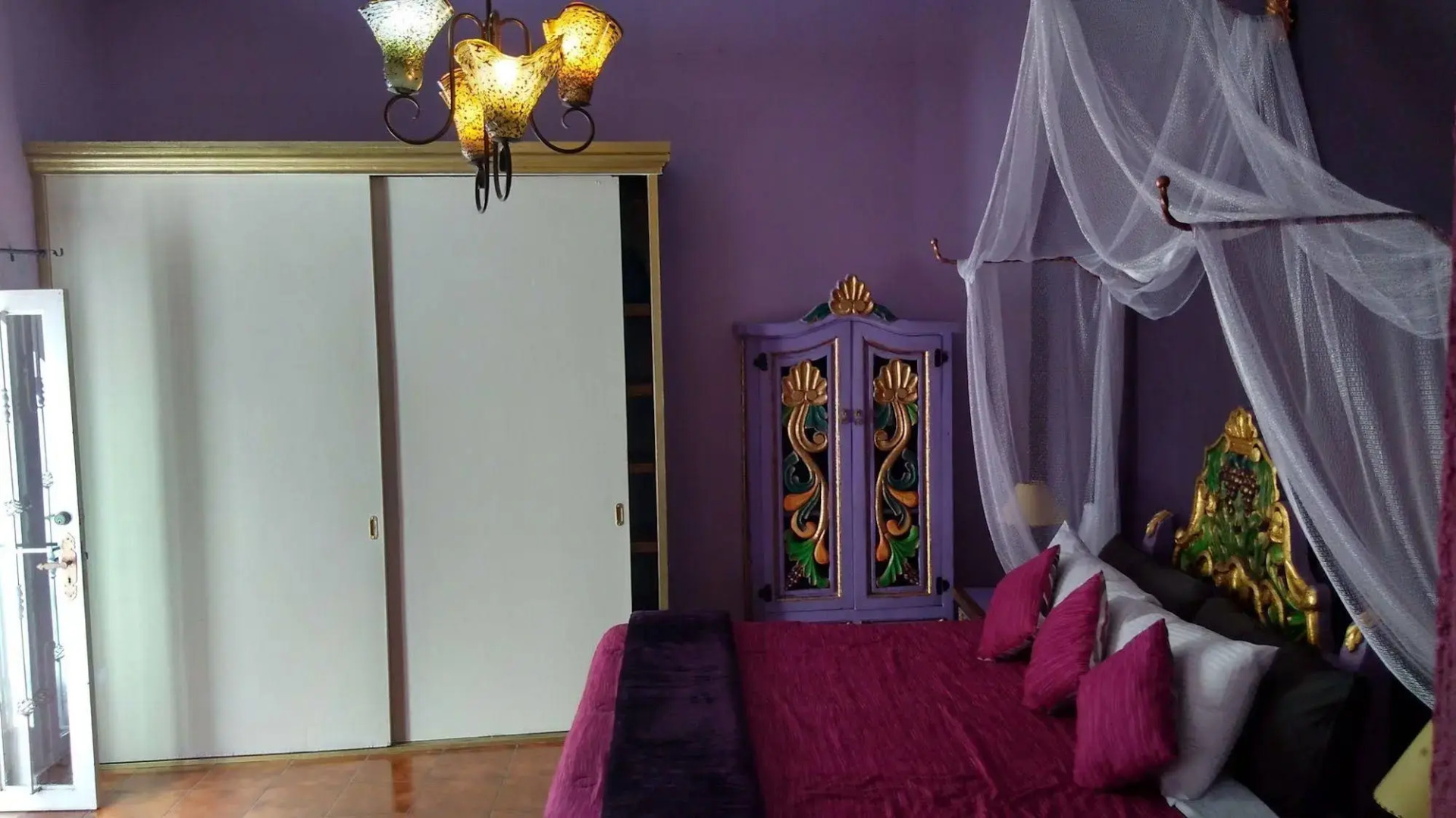 Casa Espejos Holistic B&B- Adults Only