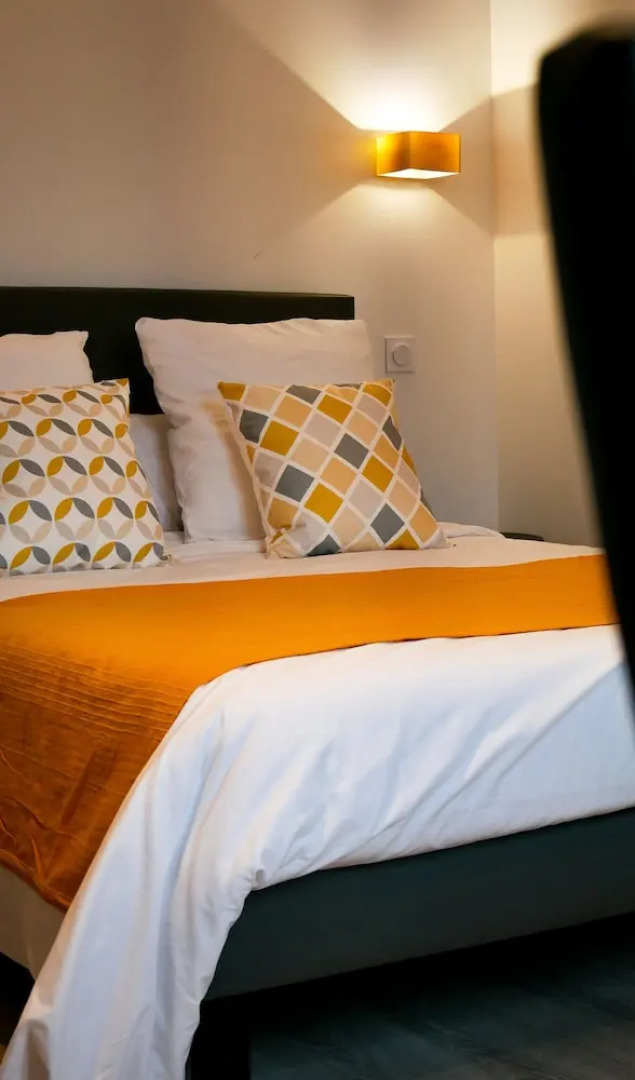 LE CENTRAL Hôtel Bar Restaurant