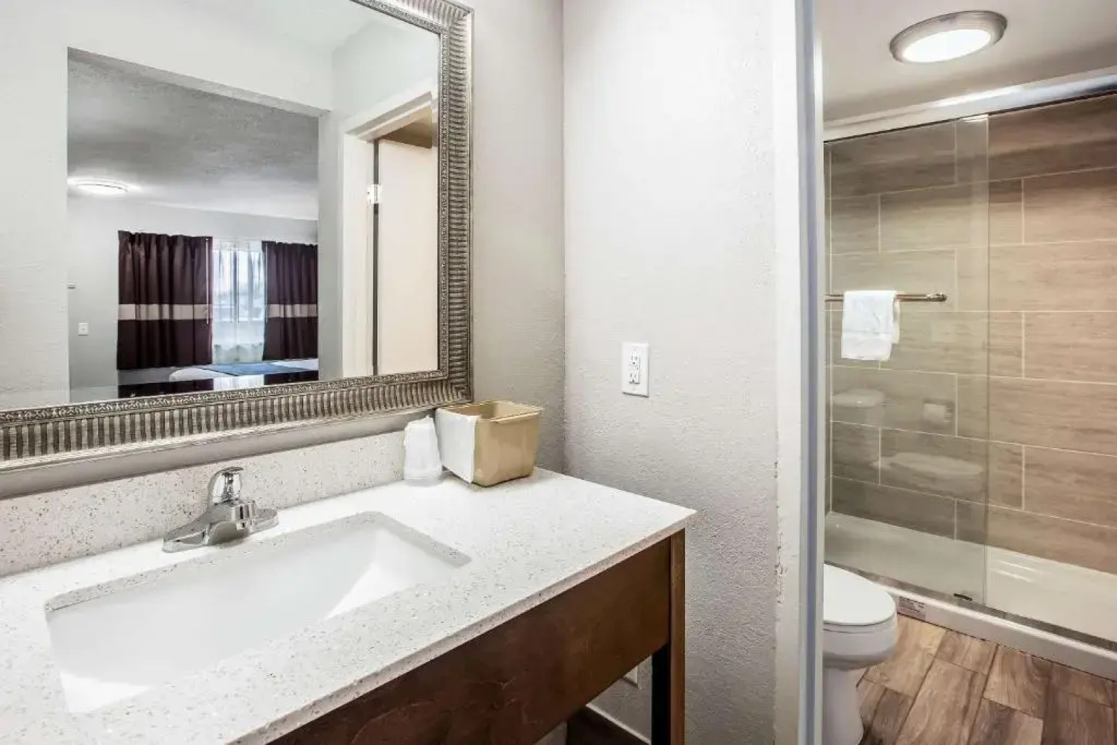 Rodeway Inn East Lansing University Area