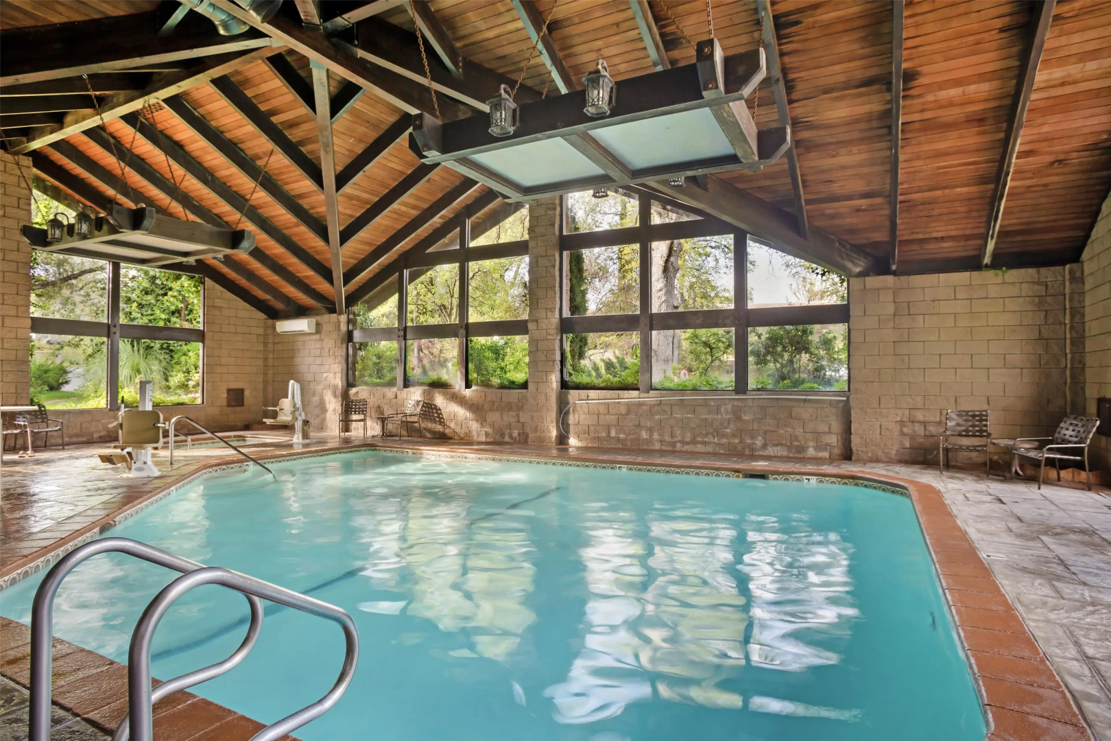 Best Western Plus Yosemite Gateway Inn