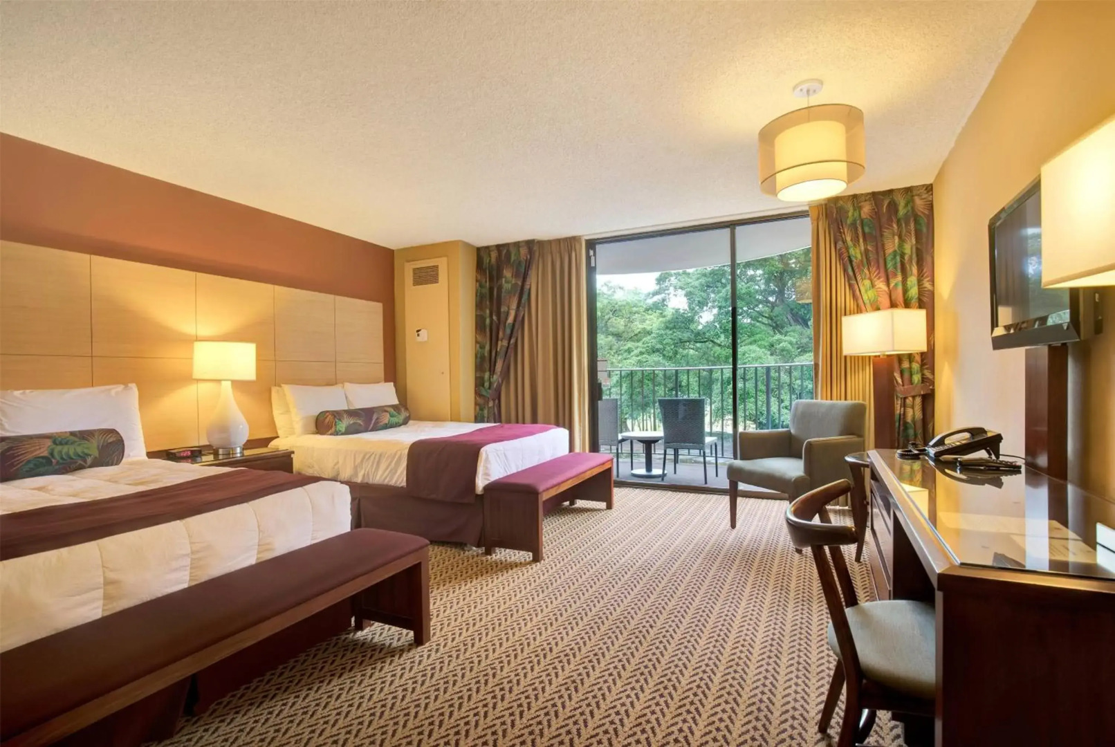 Hilo Hawaiian Hotel, Trademark Collection by Wyndham