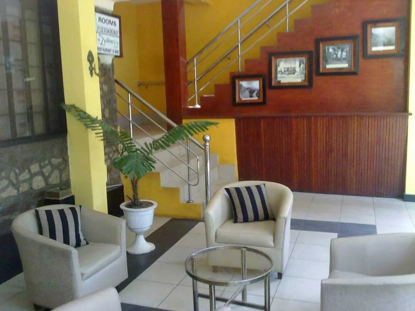 River Side Hotel