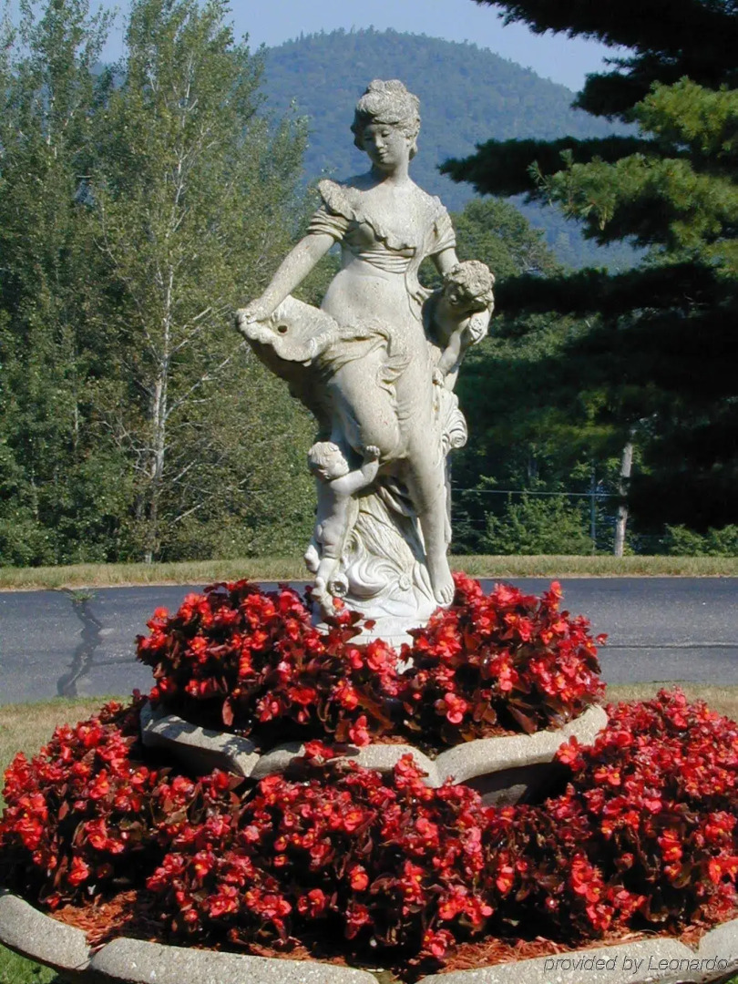 The Manor On Golden Pond