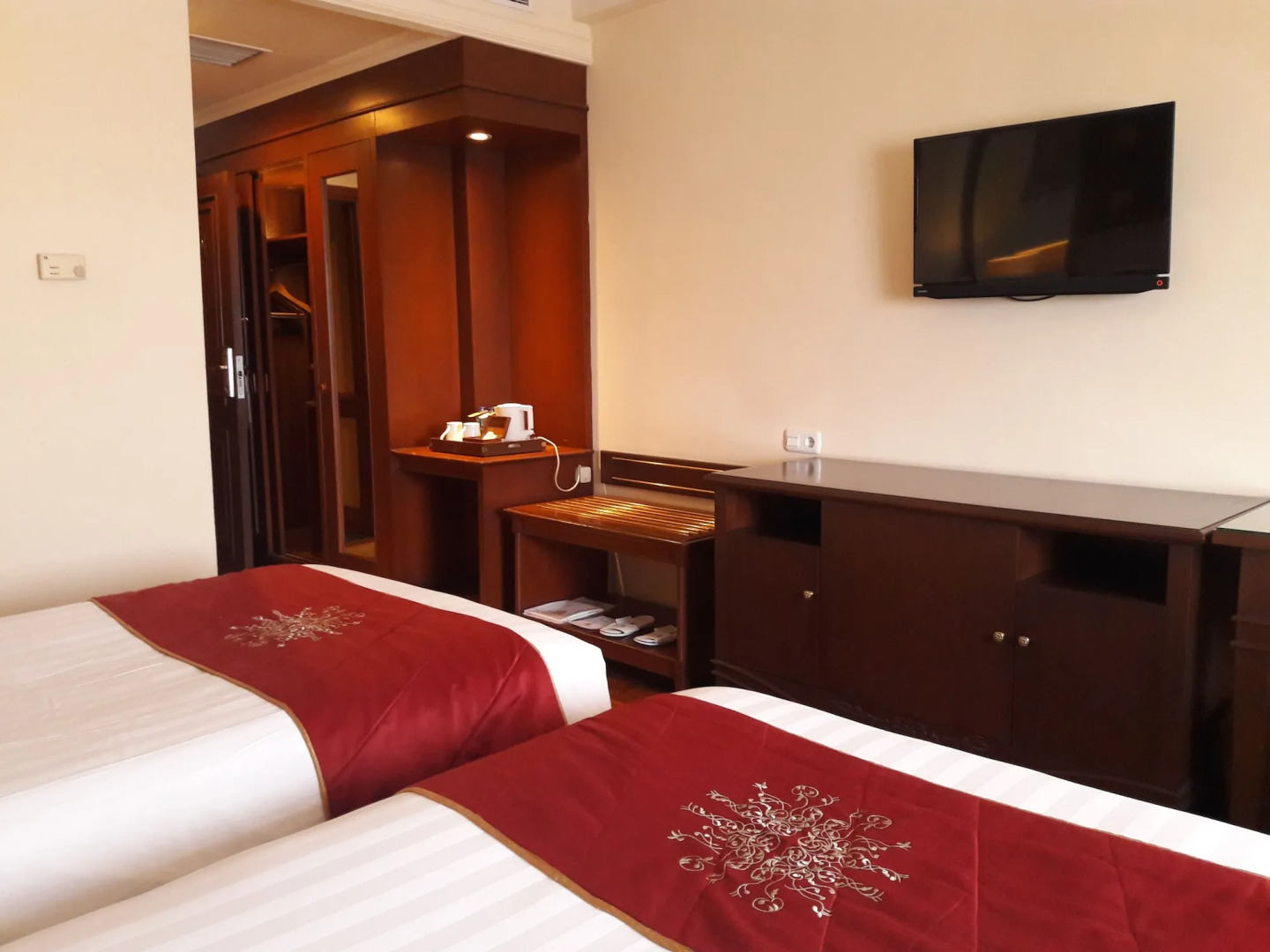 The Sunan Hotel Solo