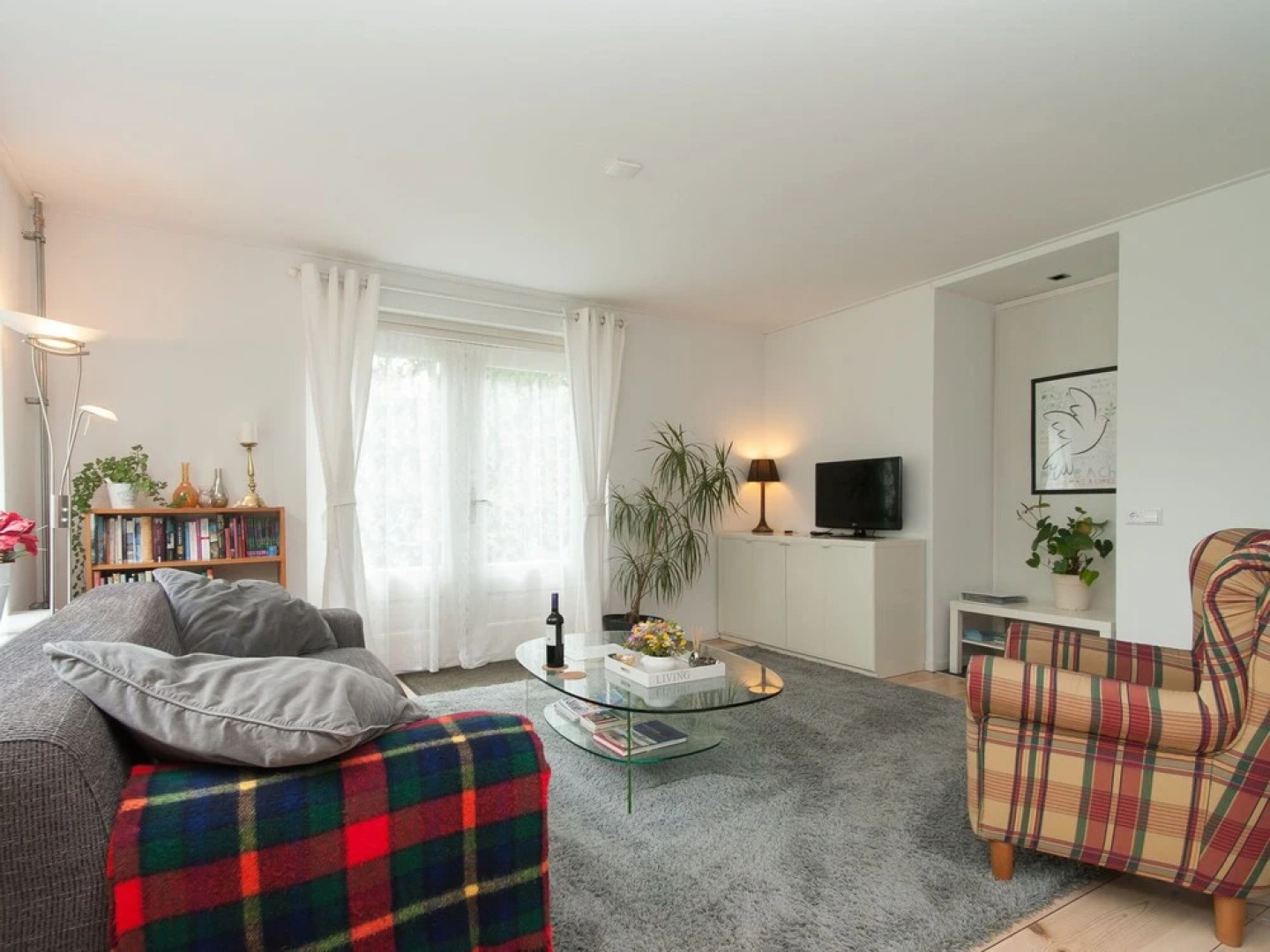 Peaceful Dune Retreat With Garden