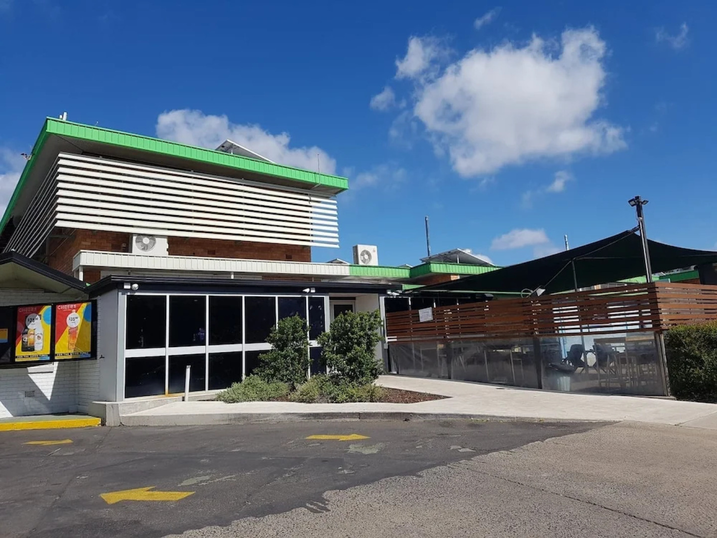 OSheas Windsor Hotel