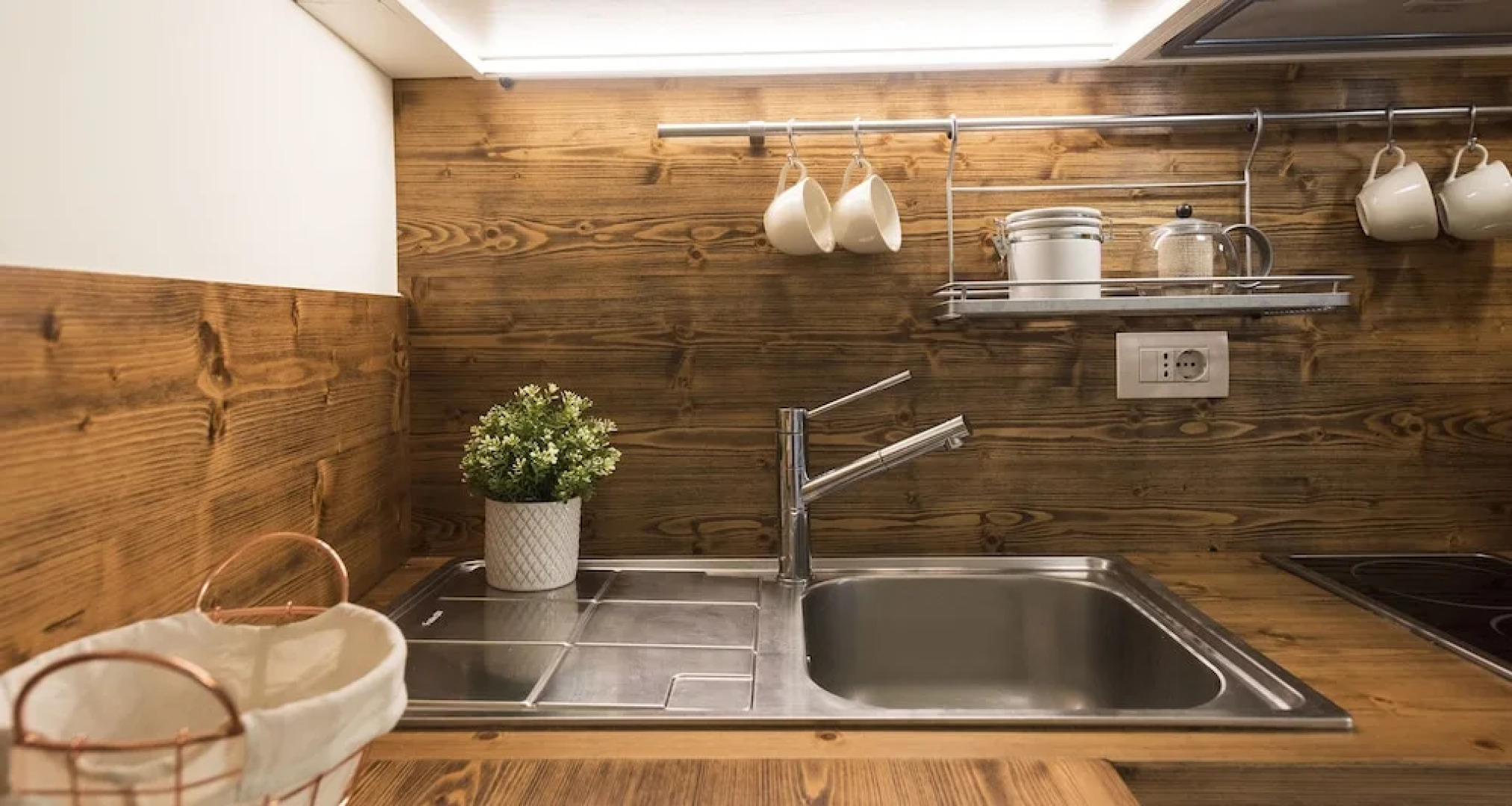 Altido Wood and White With Lake View