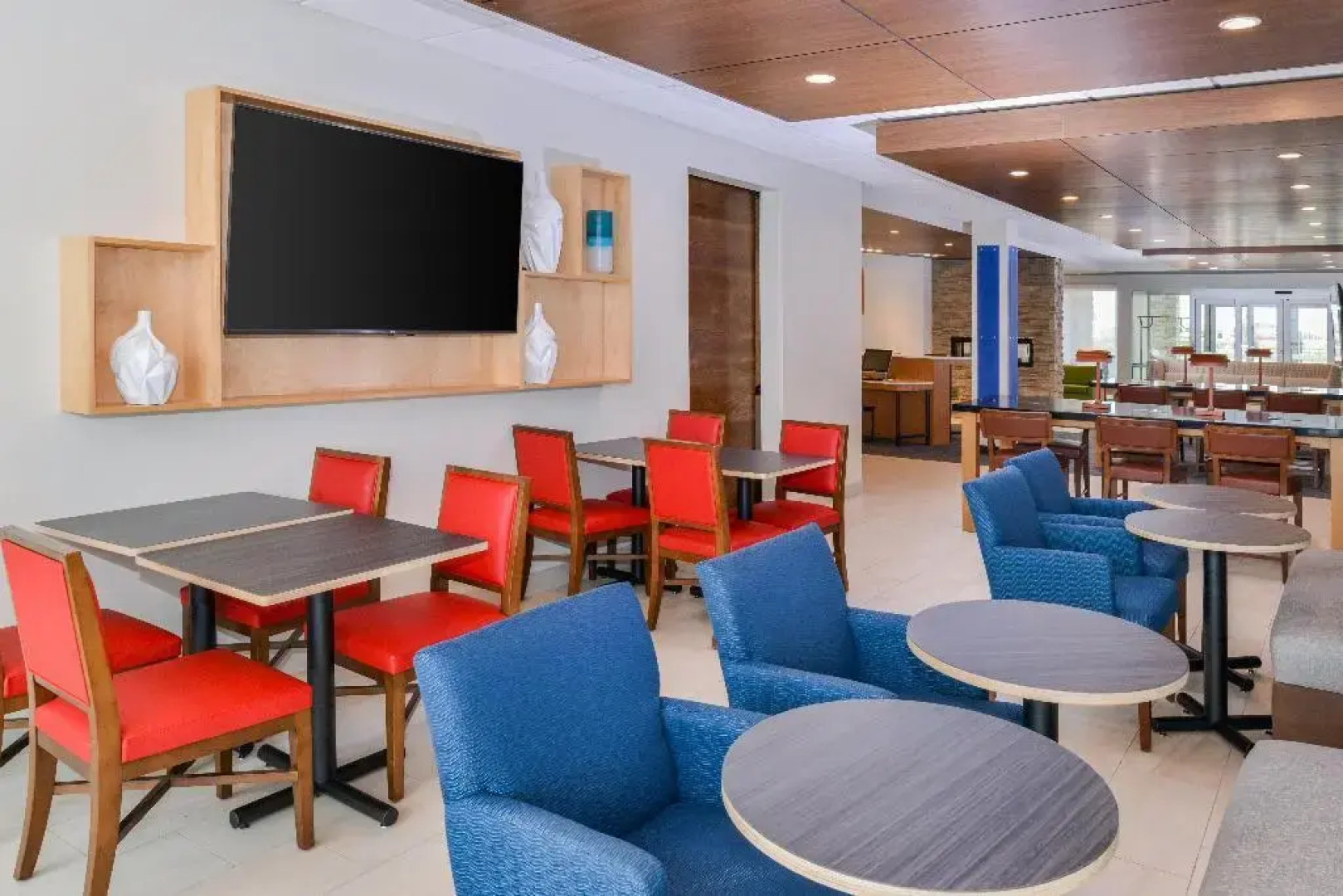 Holiday Inn Express & Suites Ogallala by IHG