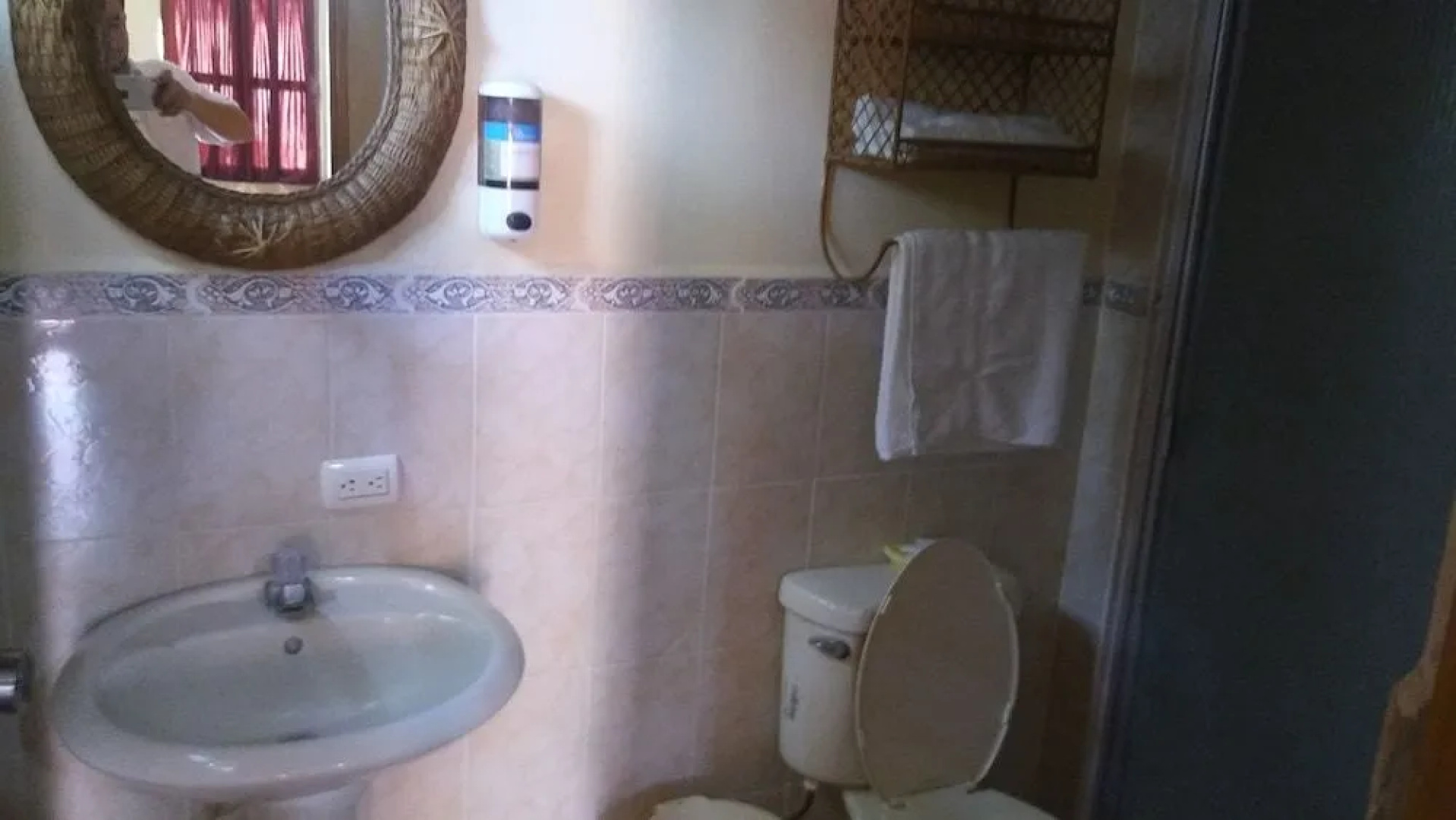 Punta Roca Surf Resort