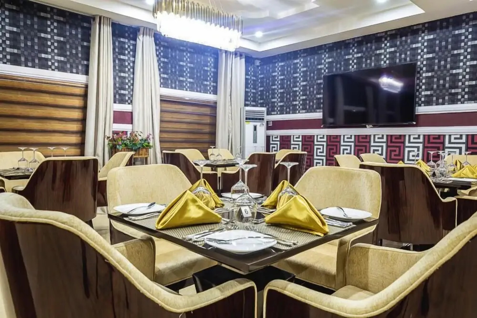 Royal Spring Palm Hotel & Apartments