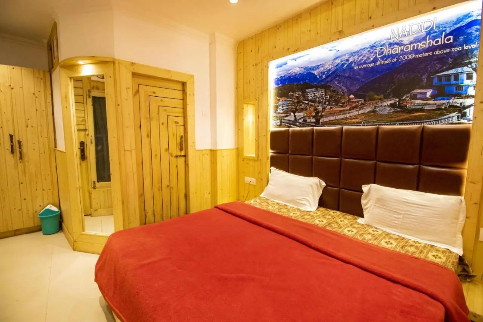 Lord Krishna Boutique Stay