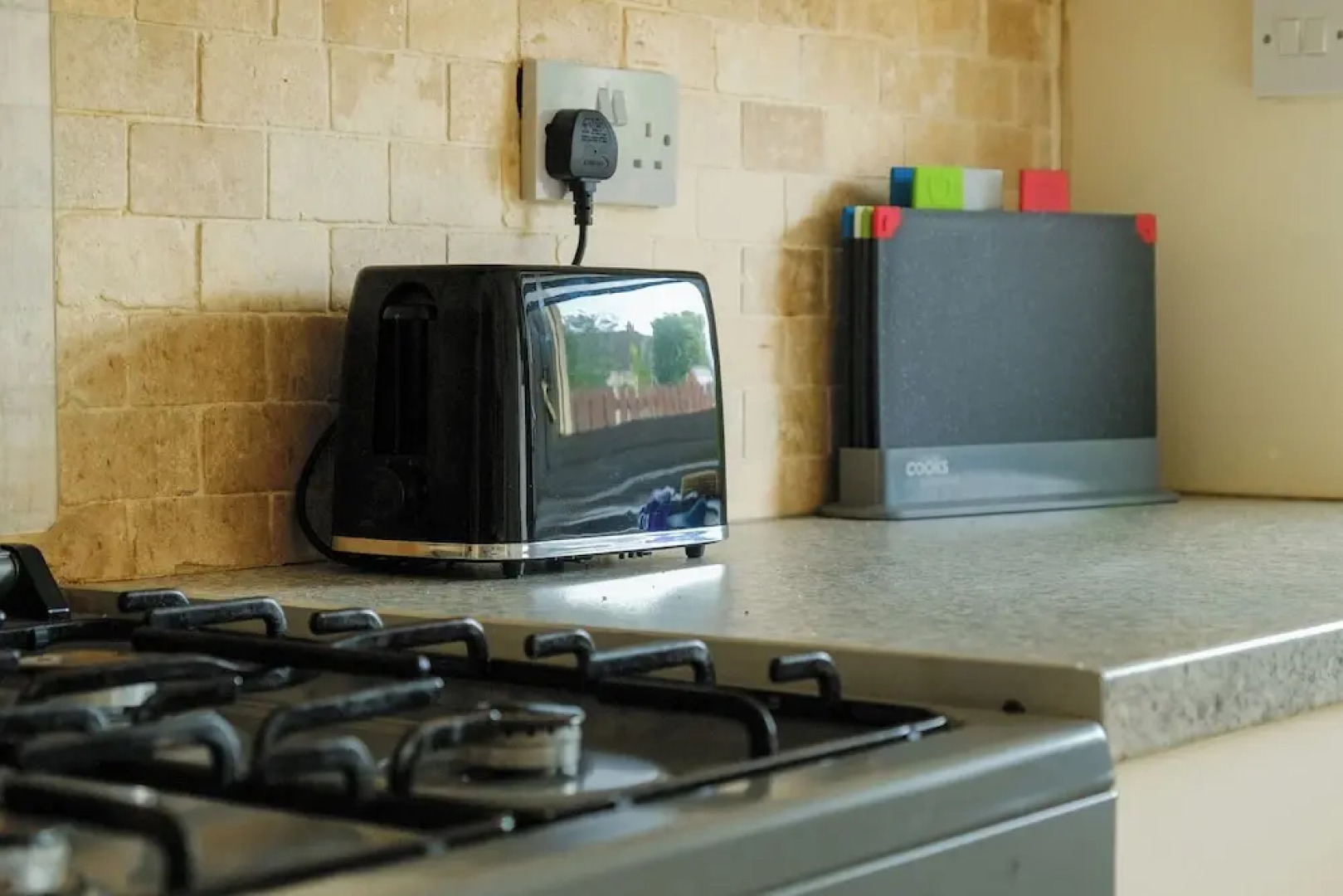 Register House - 4 bed 1 bath