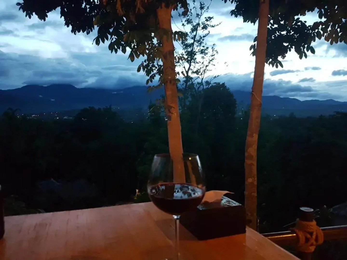 Chang Pai Hill - Adults Only