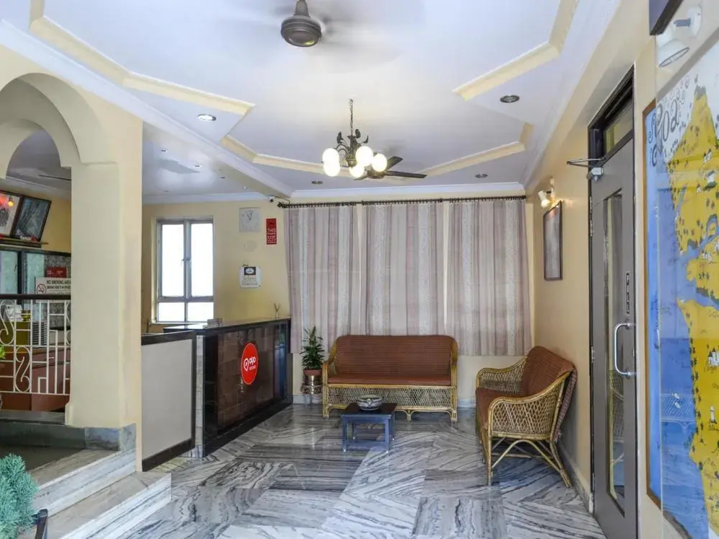 Hotel Gopika International