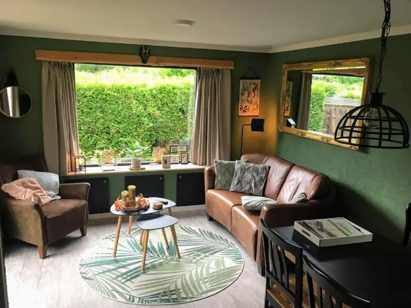 Tasteful Chalet With Veranda in the Veluwe