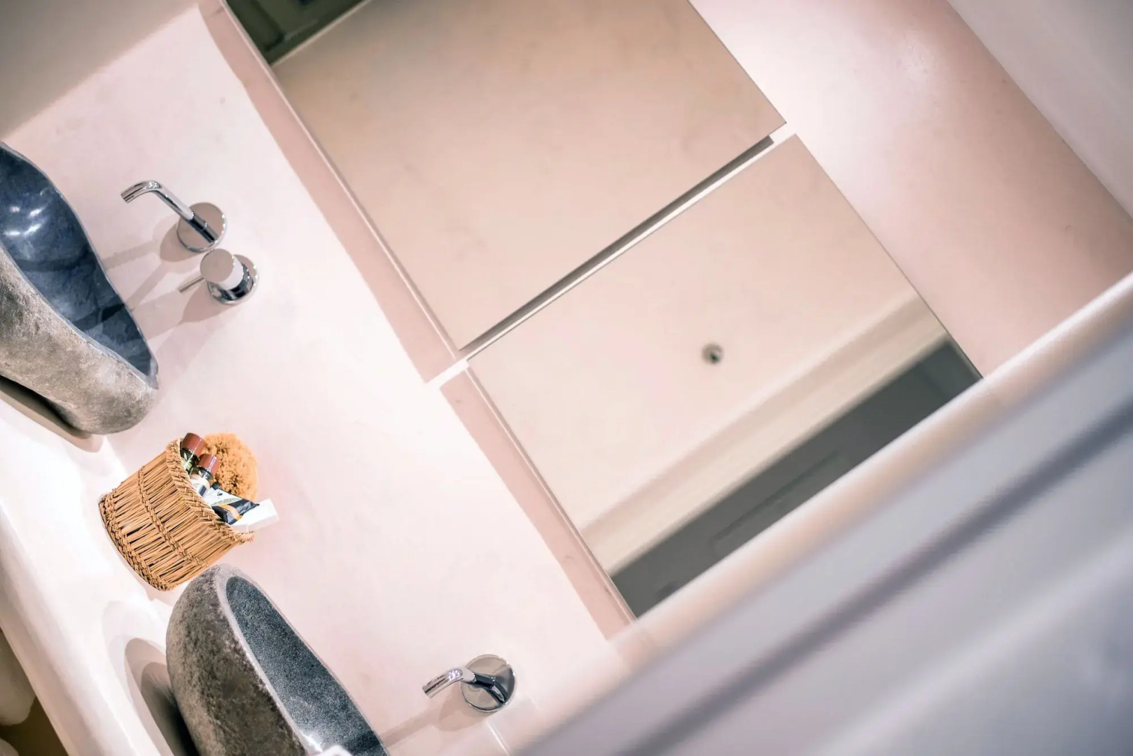 Melidron Hotel & Suites