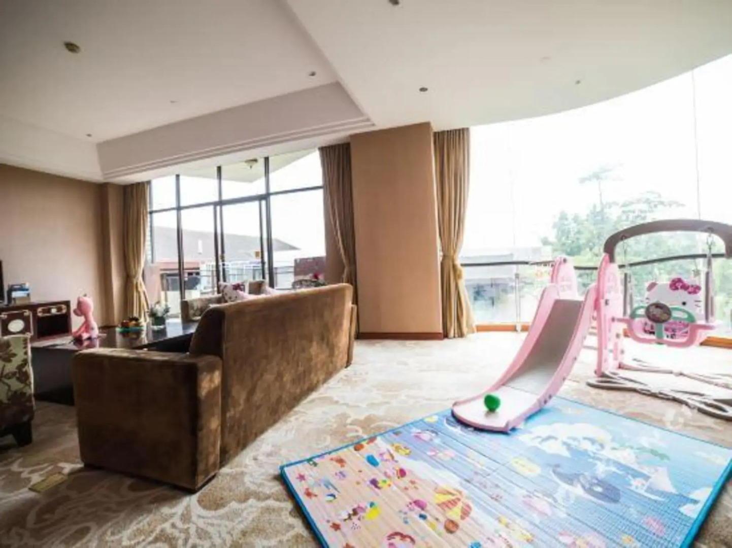 Jing Cheng Earthsea SPA Holiday Center - Ruili