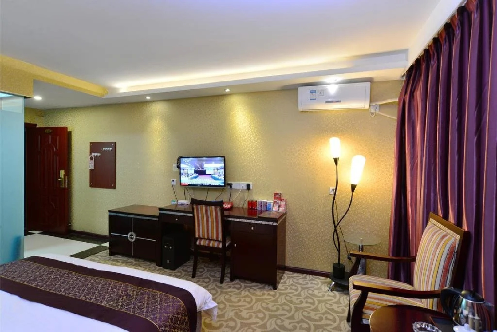 Jiuxiang Hotel