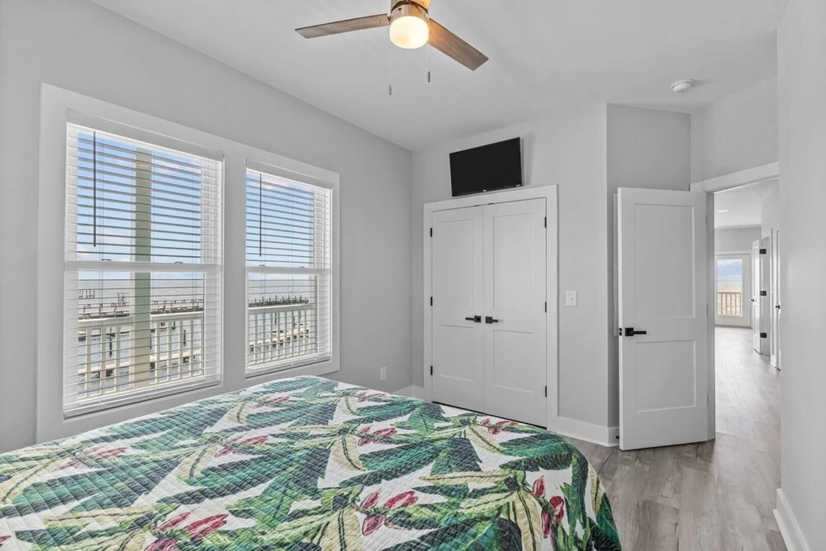 Shell Point 2 Bedroom Condo by RedAwning