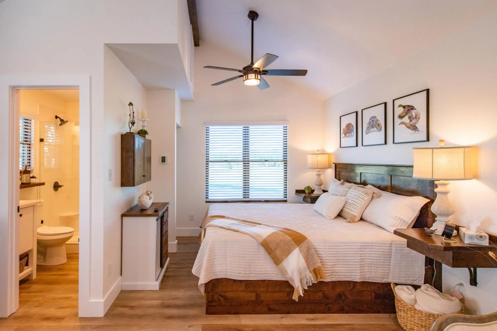 The Bobwhite Cabin 15MIN to Magnolia & Baylor