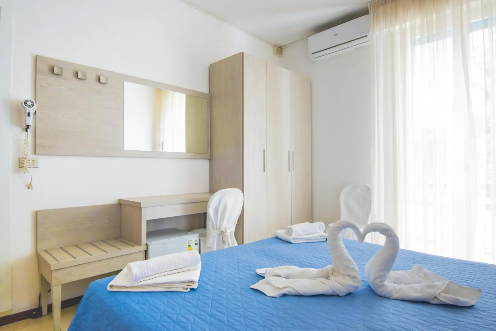 Hotel Carillon