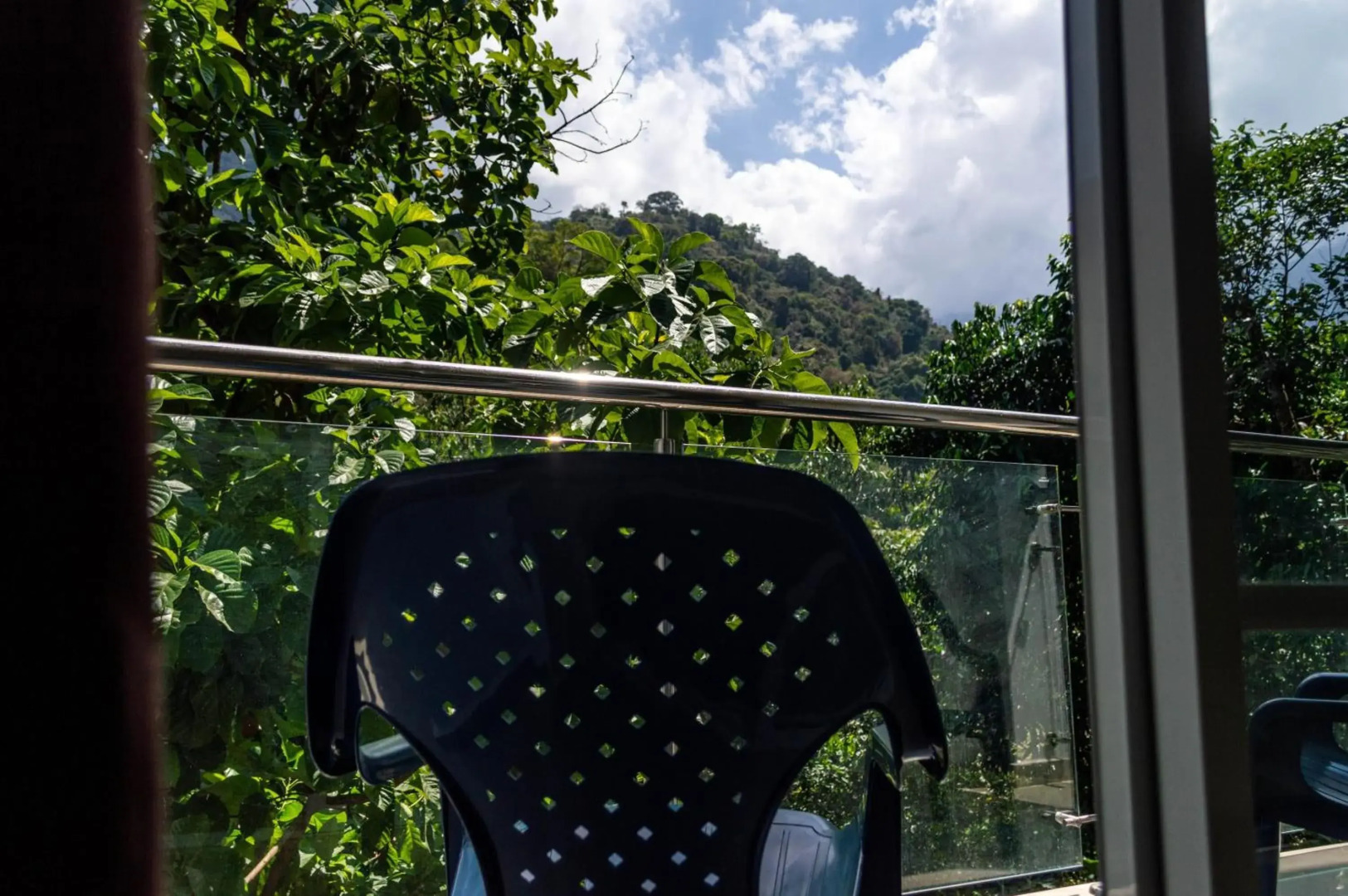 Montes De Beraka - Adults Only