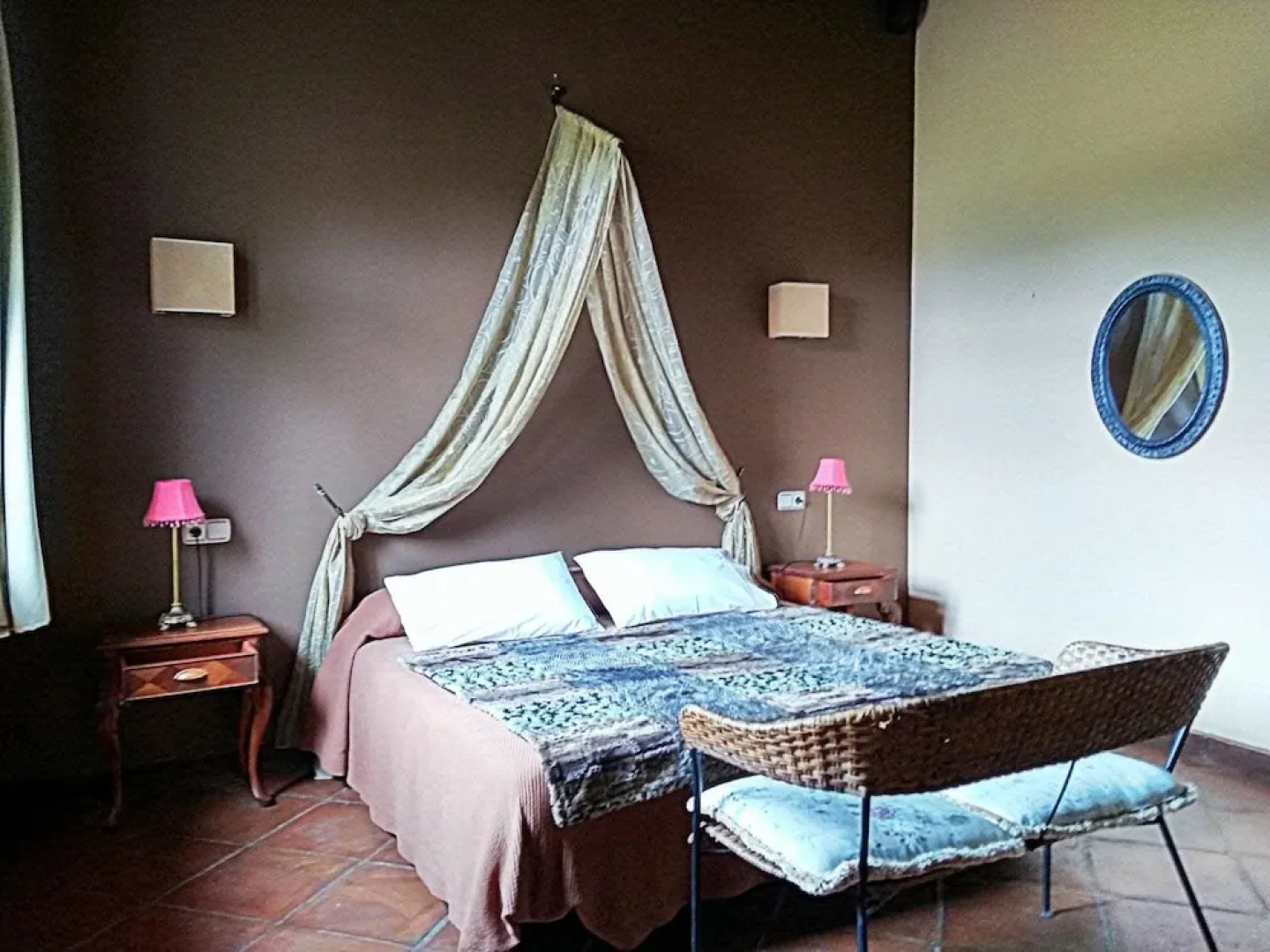 Casa Rural y Apartamentos Haizeaberri